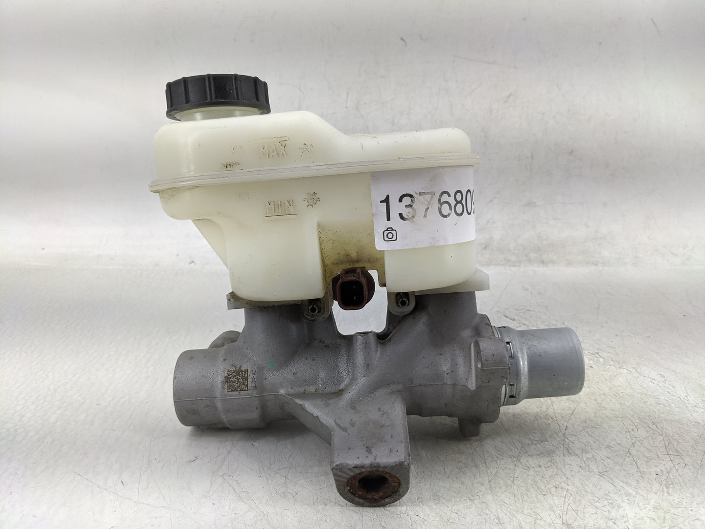 2018-2020 Ford F-150 Brake Master Cylinder 1376809 - Oemusedautoparts1.com