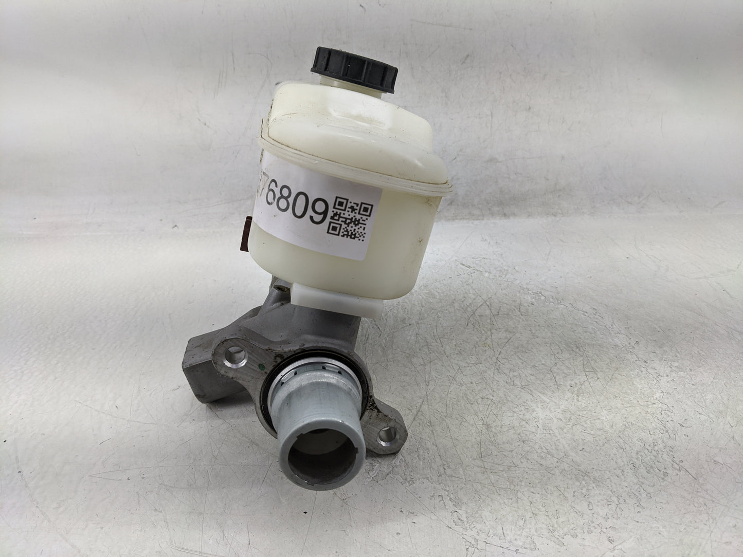 2018-2020 Ford F-150 Brake Master Cylinder 1376809 - Oemusedautoparts1.com