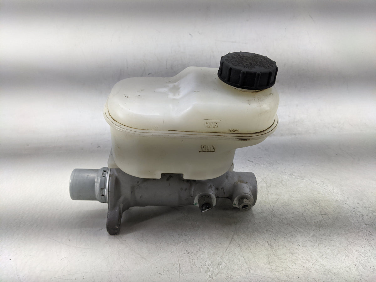 2018-2020 Ford F-150 Brake Master Cylinder 1376809 - Oemusedautoparts1.com