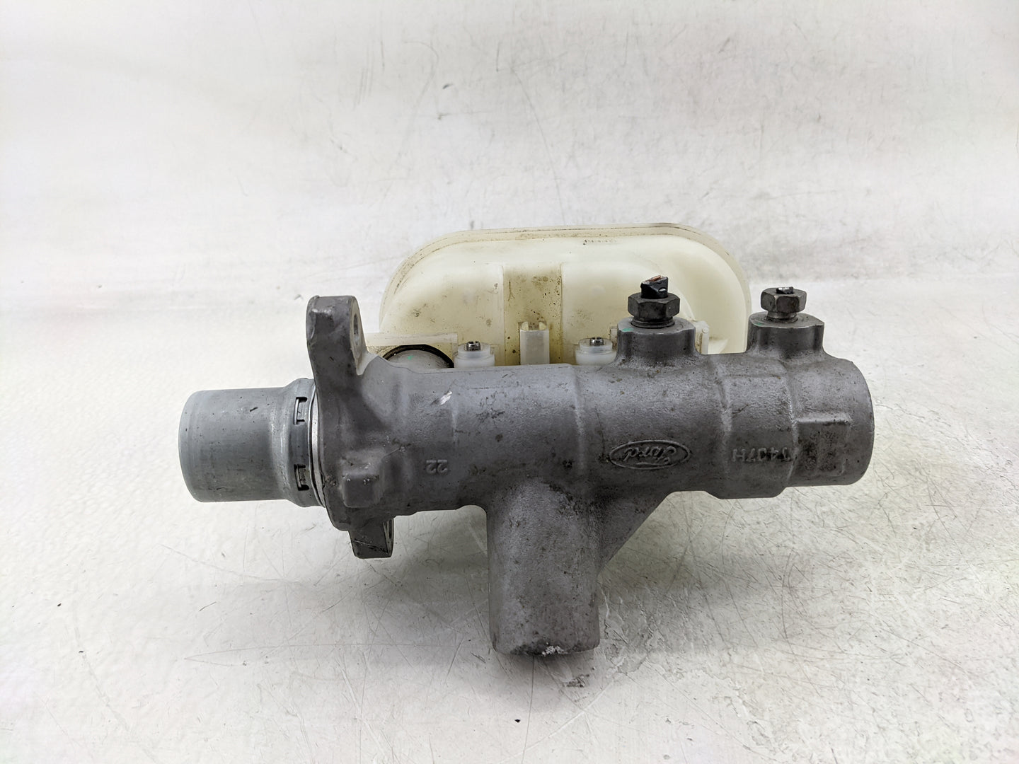2018-2020 Ford F-150 Brake Master Cylinder - Oemusedautoparts1.com