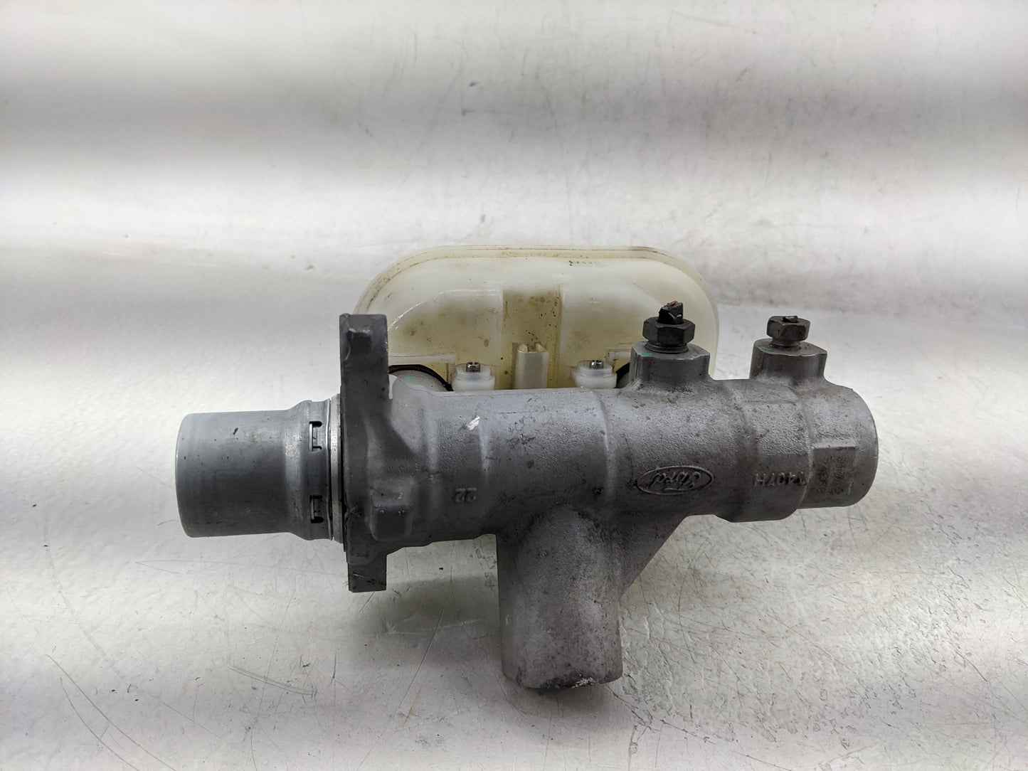 2018-2020 Ford F-150 Brake Master Cylinder - Oemusedautoparts1.com