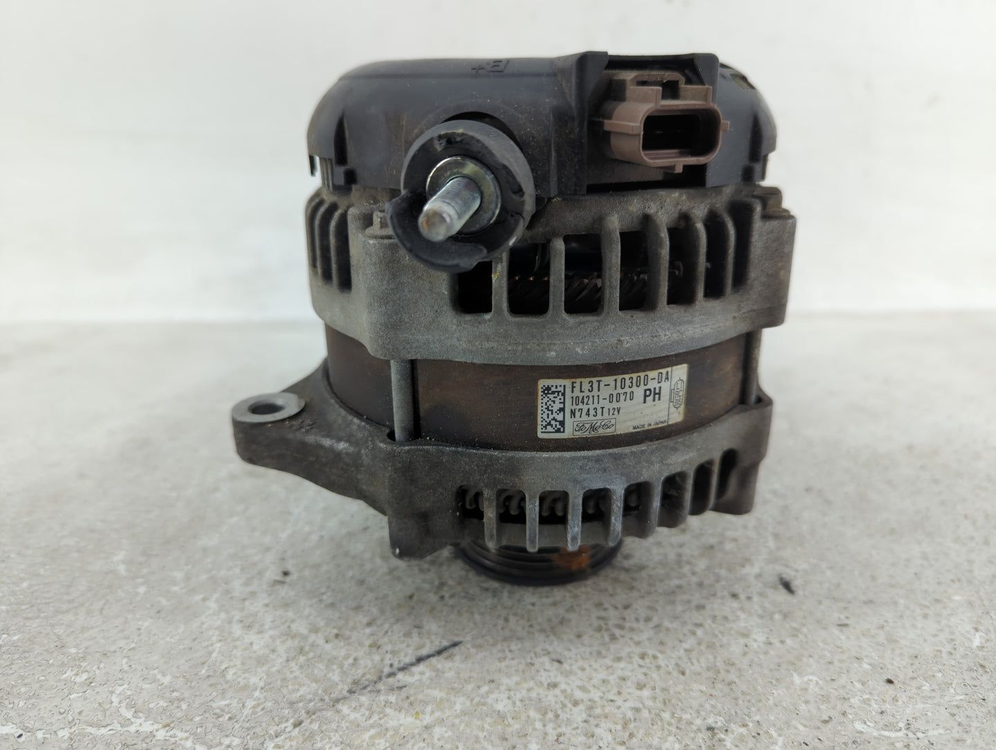 2015-2016 Ford F-150 Alternator Replacement Generator Charging Assembly Engine OEM P/N:FL3T-10300-DA Fits Fits 2015 2016 OEM