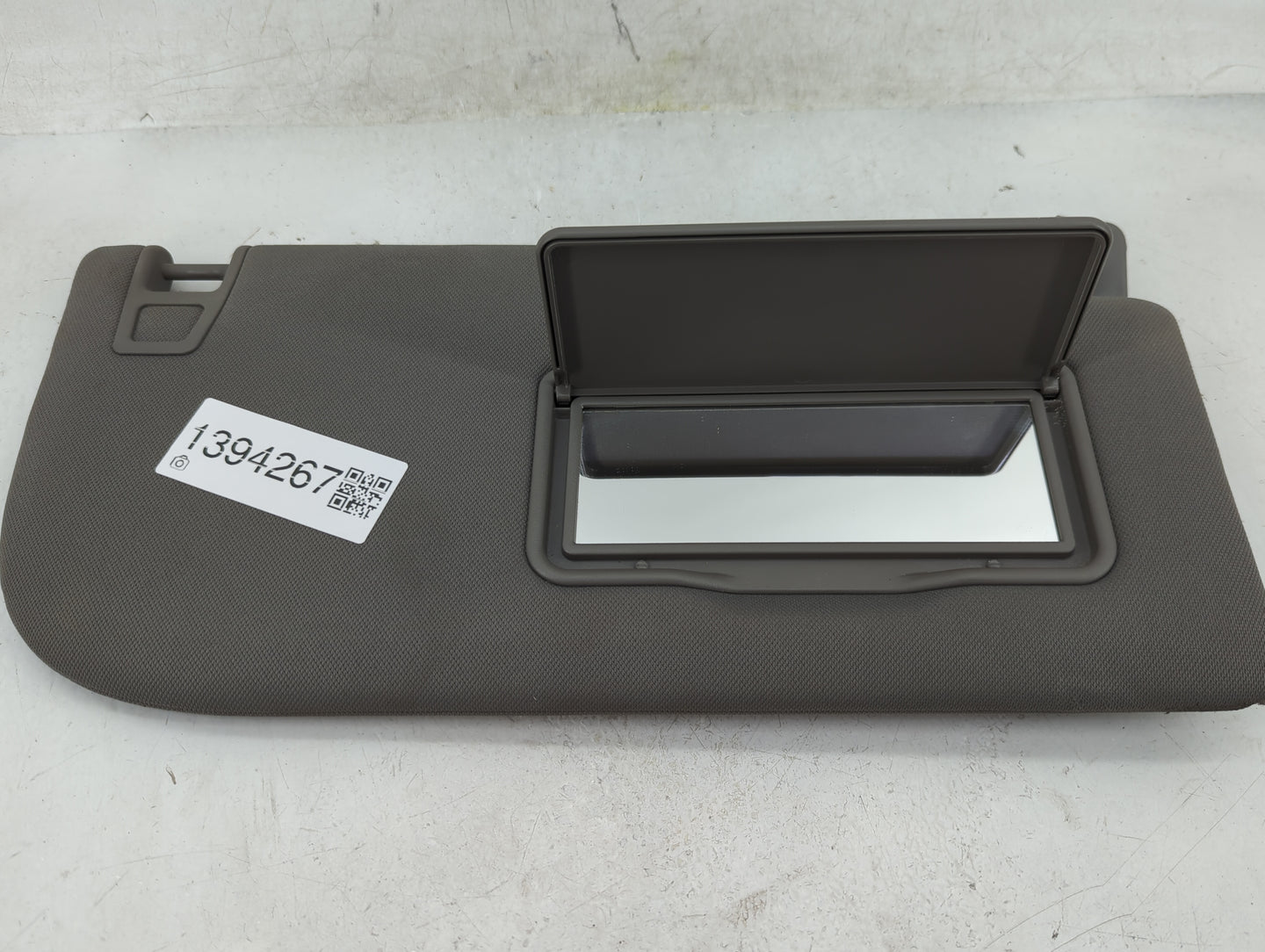 2015-2017 Ford F-150 Sun Visor Shade Replacement Passenger Right Mirror Fits Fits 2015 2016 2017 OEM Used Auto Parts - Oemus