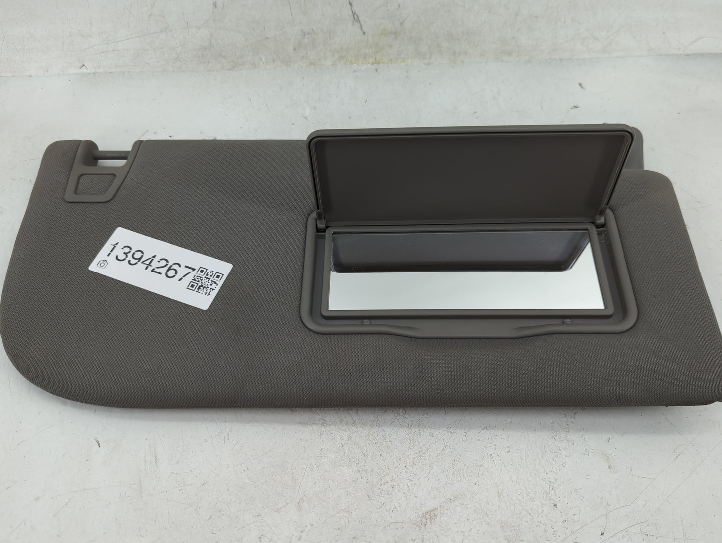2015-2017 Ford F-150 Sun Visor Shade Replacement Passenger Right Mirror Fits Fits 2015 2016 2017 OEM Used Auto Parts - Oemus