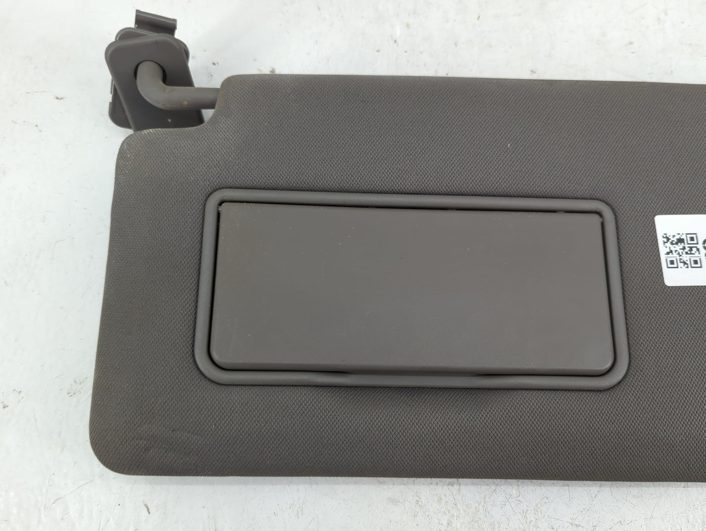 2015-2017 Ford F-150 Sun Visor Shade Replacement Driver Left Mirror Fits Fits 2015 2016 2017 OEM Used Auto Parts - Oemusedau