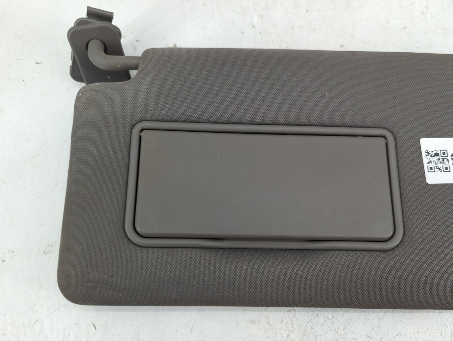 2015-2017 Ford F-150 Sun Visor Shade Replacement Driver Left Mirror Fits Fits 2015 2016 2017 OEM Used Auto Parts - Oemusedau