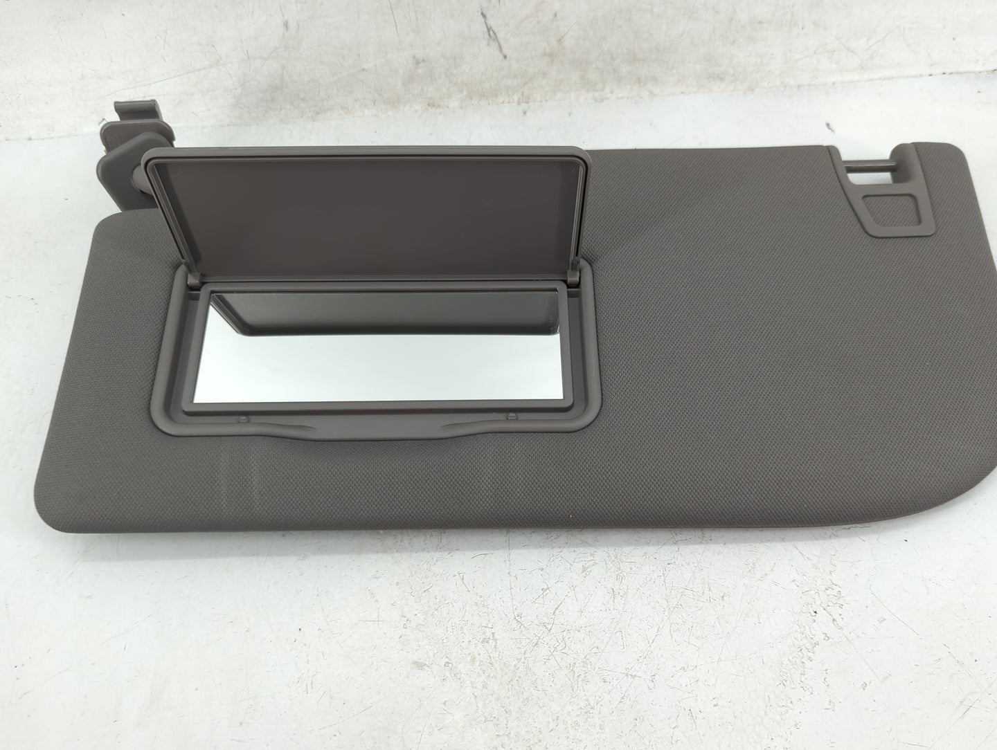 2015-2017 Ford F-150 Sun Visor Shade Replacement Driver Left Mirror Fits Fits 2015 2016 2017 OEM Used Auto Parts - Oemusedau