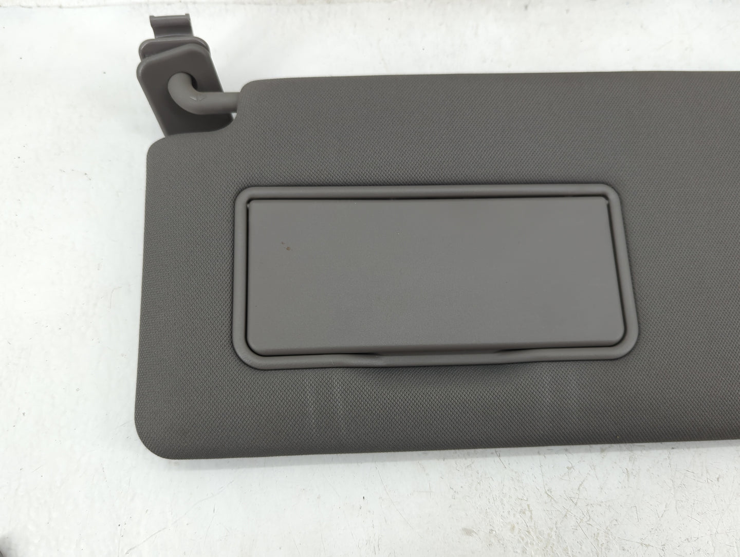2015-2017 Ford F-150 Sun Visor Shade Replacement Driver Left Mirror Fits Fits 2015 2016 2017 OEM Used Auto Parts - Oemusedau