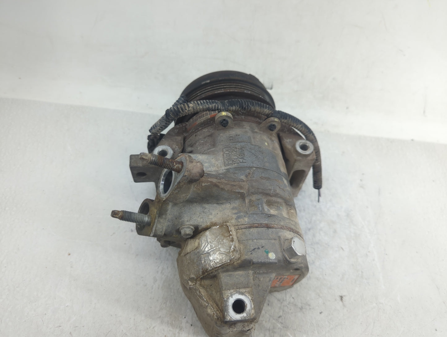2015-2016 Ford F-150 Air Conditioning A/c Ac Compressor Oem - Oemusedautoparts1.com