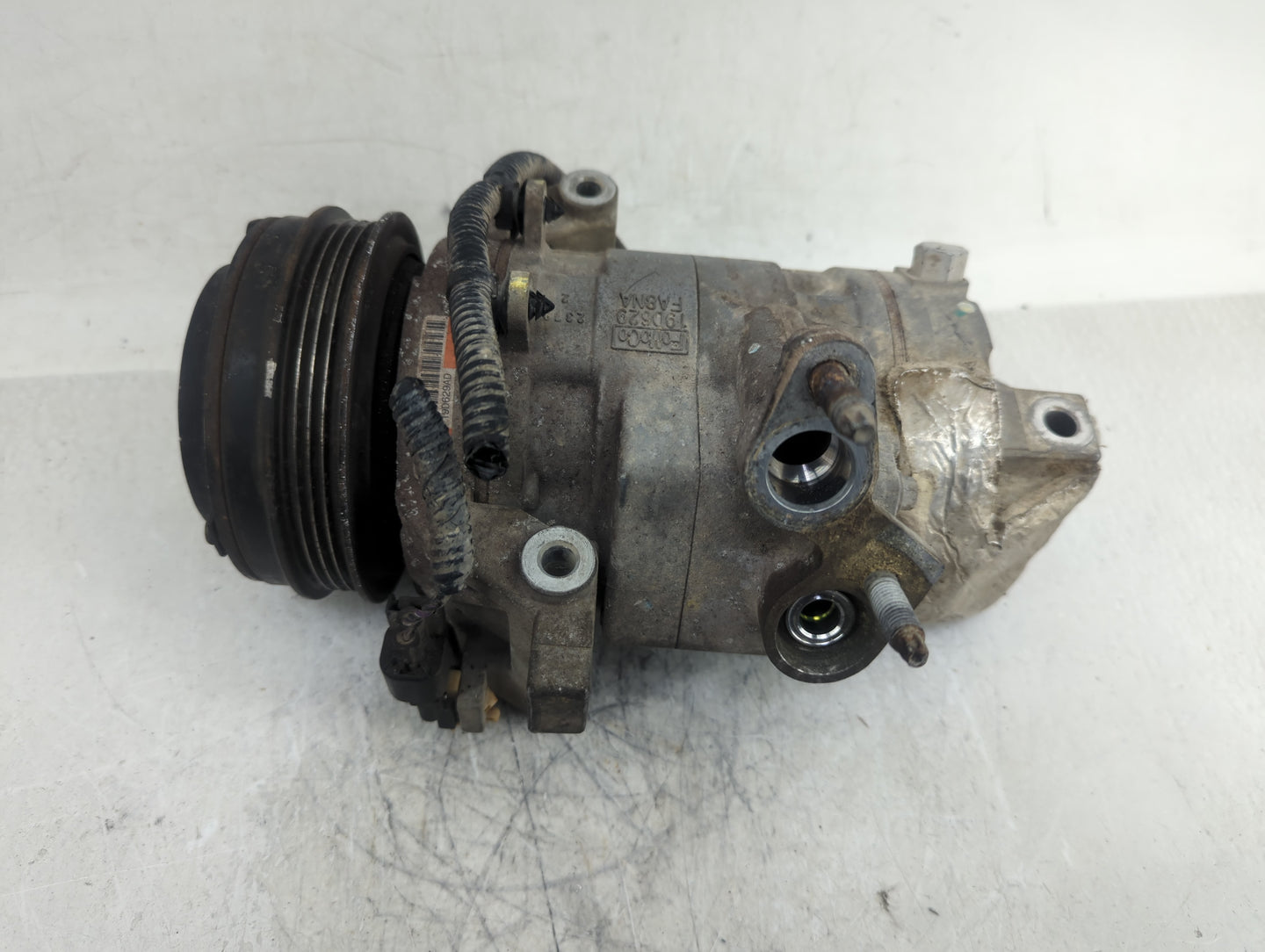 2015-2016 Ford F-150 Air Conditioning A/c Ac Compressor Oem - Oemusedautoparts1.com