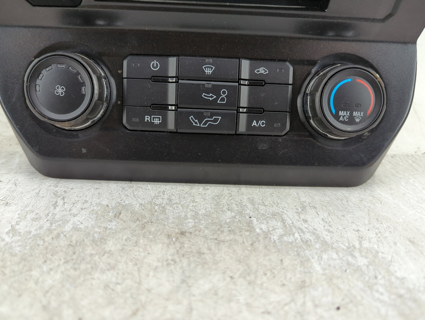 2016-2016 Ford F-150 Radio Control Panel - Oemusedautoparts1.com