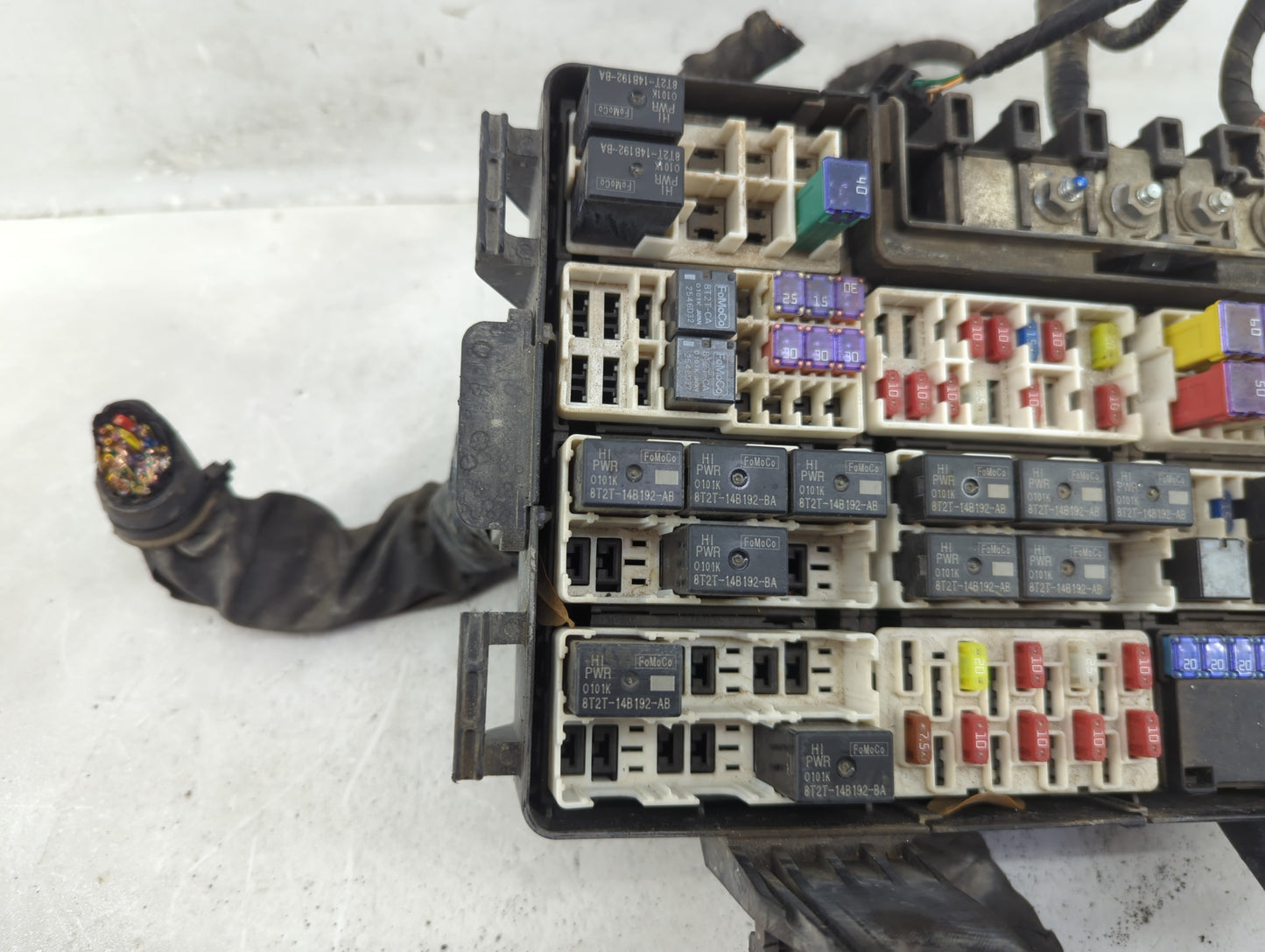 2016 Ford F-150 Fusebox Fuse Box Panel Relay Module P/N:GL3T-12A581ACB Fits OEM Used Auto Parts - Oemusedautoparts1.com