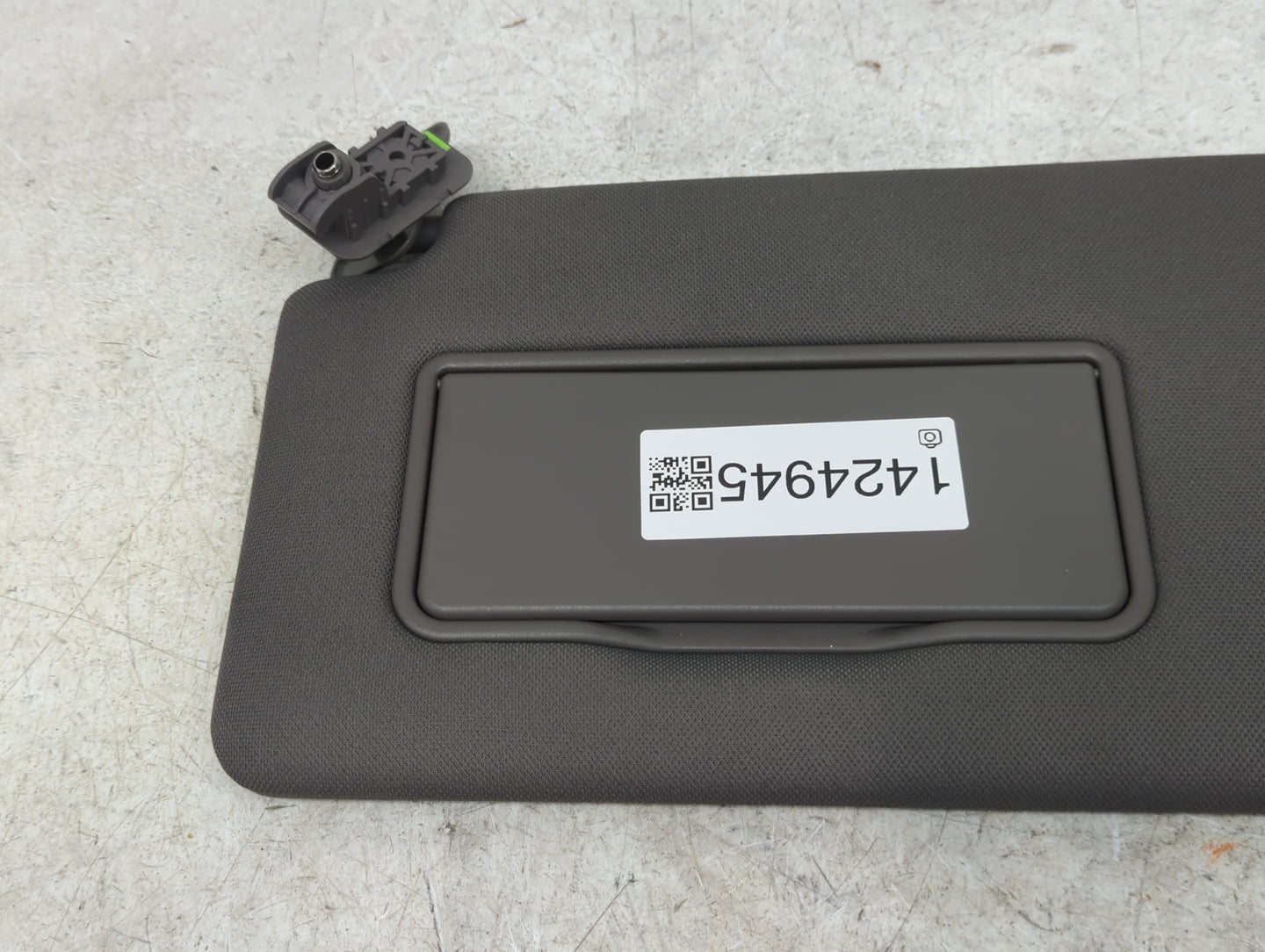 2015-2017 Ford F-150 Sun Visor Shade Replacement Driver Left Mirror Fits Fits 2015 2016 2017 OEM Used Auto Parts - Oemusedau