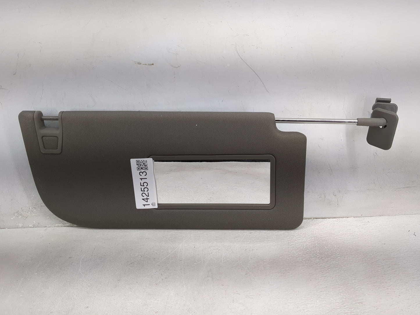 2015-2017 Ford F-150 Sun Visor Shade Replacement Passenger Right Mirror Fits Fits 2015 2016 2017 OEM Used Auto Parts - Oemus