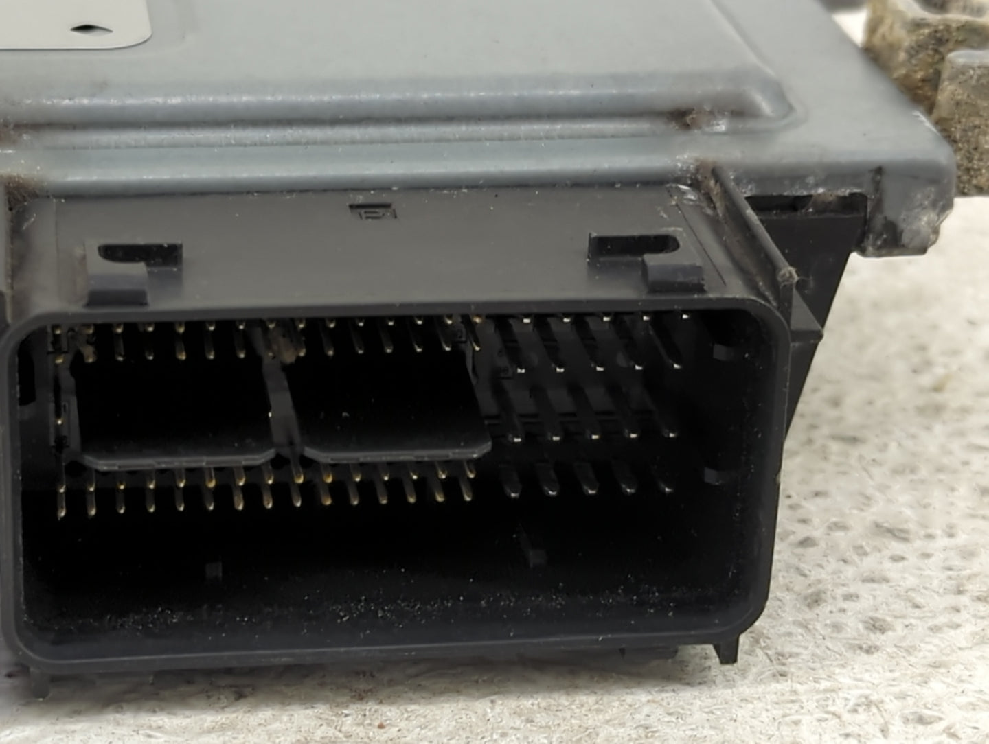 2015-2017 Ford F-150 PCM Engine Control Computer ECU ECM PCU OEM P/N:FL3A-12A650-DBA FR3A-12B684-CLB Fits OEM Used Auto Part