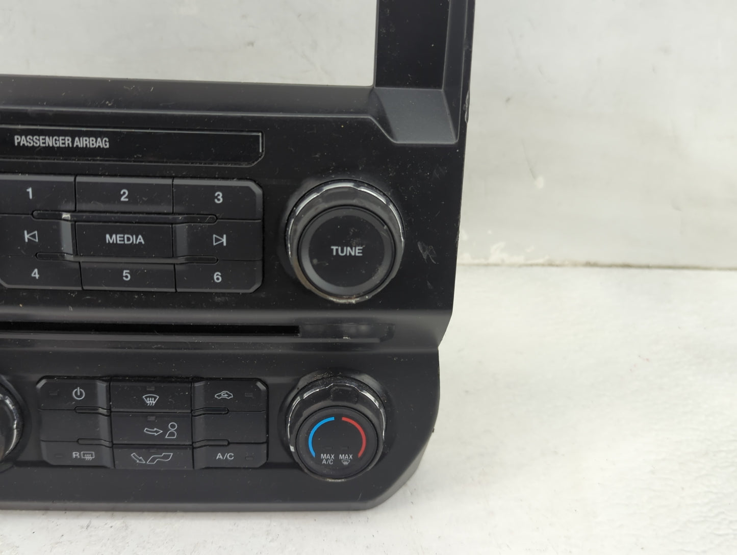 2016-2016 Ford F-150 Radio Control Panel - Oemusedautoparts1.com