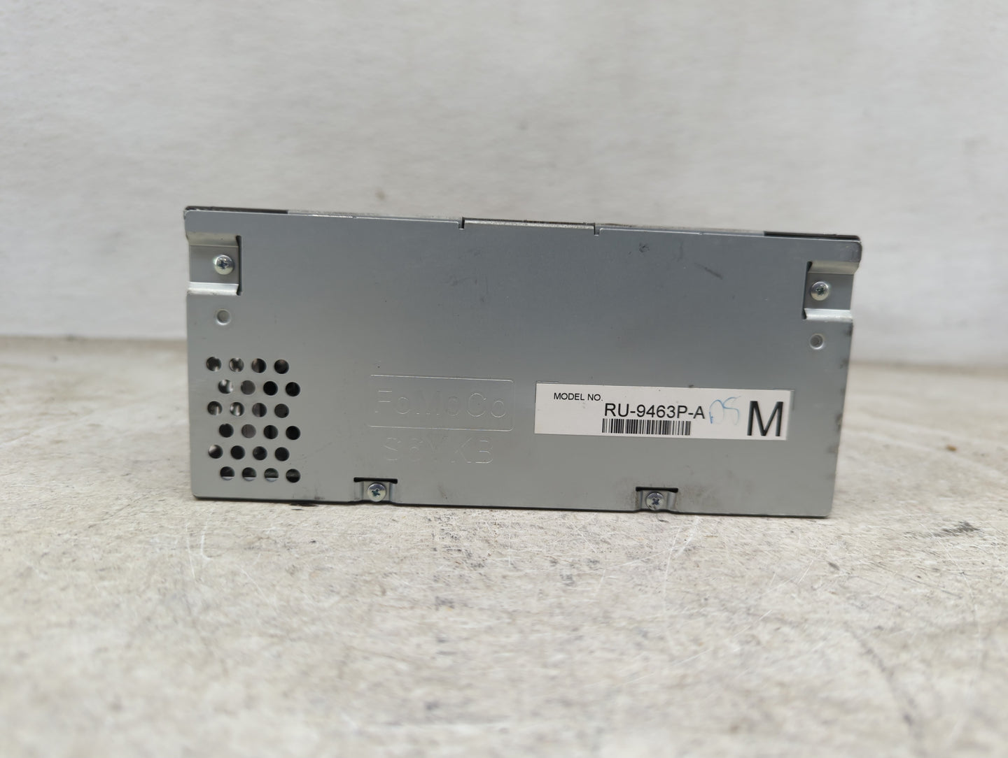 2015-2016 Ford F-150 Radio AM FM Cd Player Receiver Replacement P/N:RU-9463P-A FL3T-18D832-BG Fits Fits 2015 2016 OEM Used A