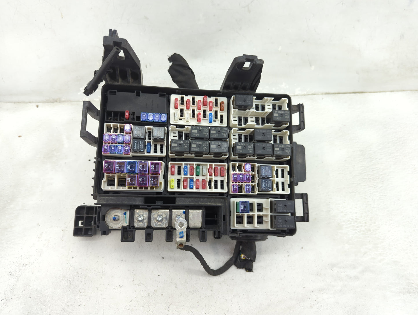 2016 Ford F-150 Fusebox Fuse Box Panel Relay Module P/N:BT2T-14B192-AB BT2T-14B192-BA, BT2T-14B192-AA, BT2T-CA Fits OEM Used