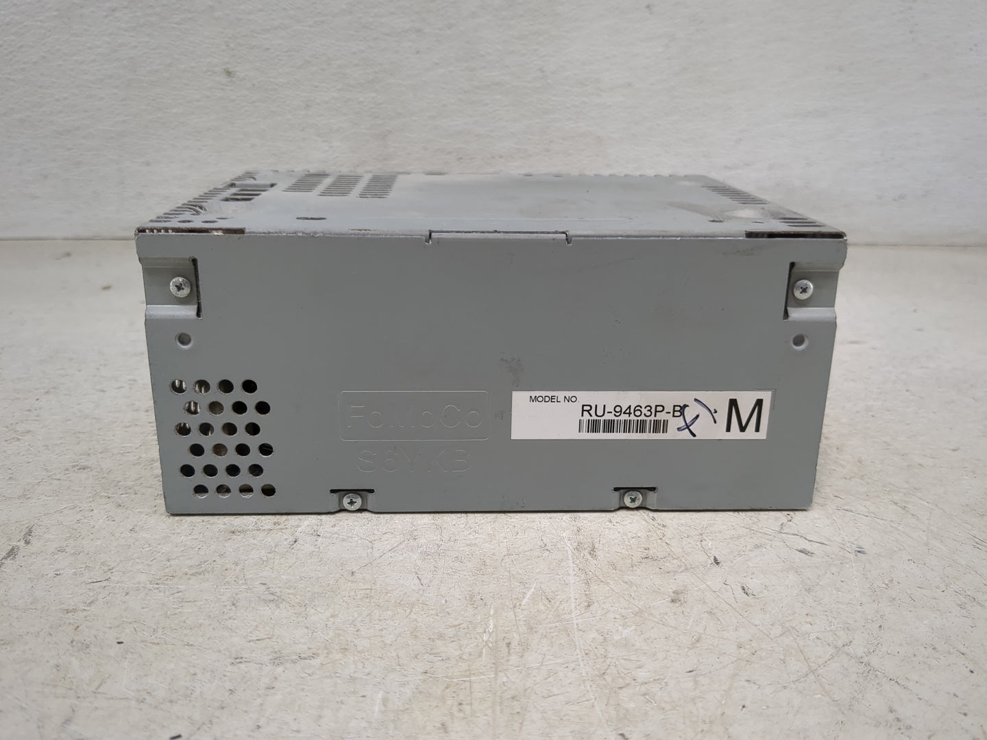2016-2017 Ford F-150 Radio AM FM Cd Player Receiver Replacement P/N:RU-9463P-B GL3T-18D832-AA Fits Fits 2016 2017 OEM Used A