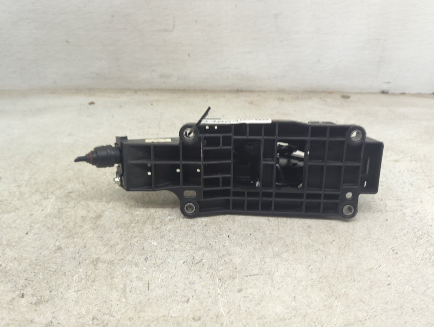 2016 Ford F-150 Floor Console Assembly Shifter - Oemusedautoparts1.com