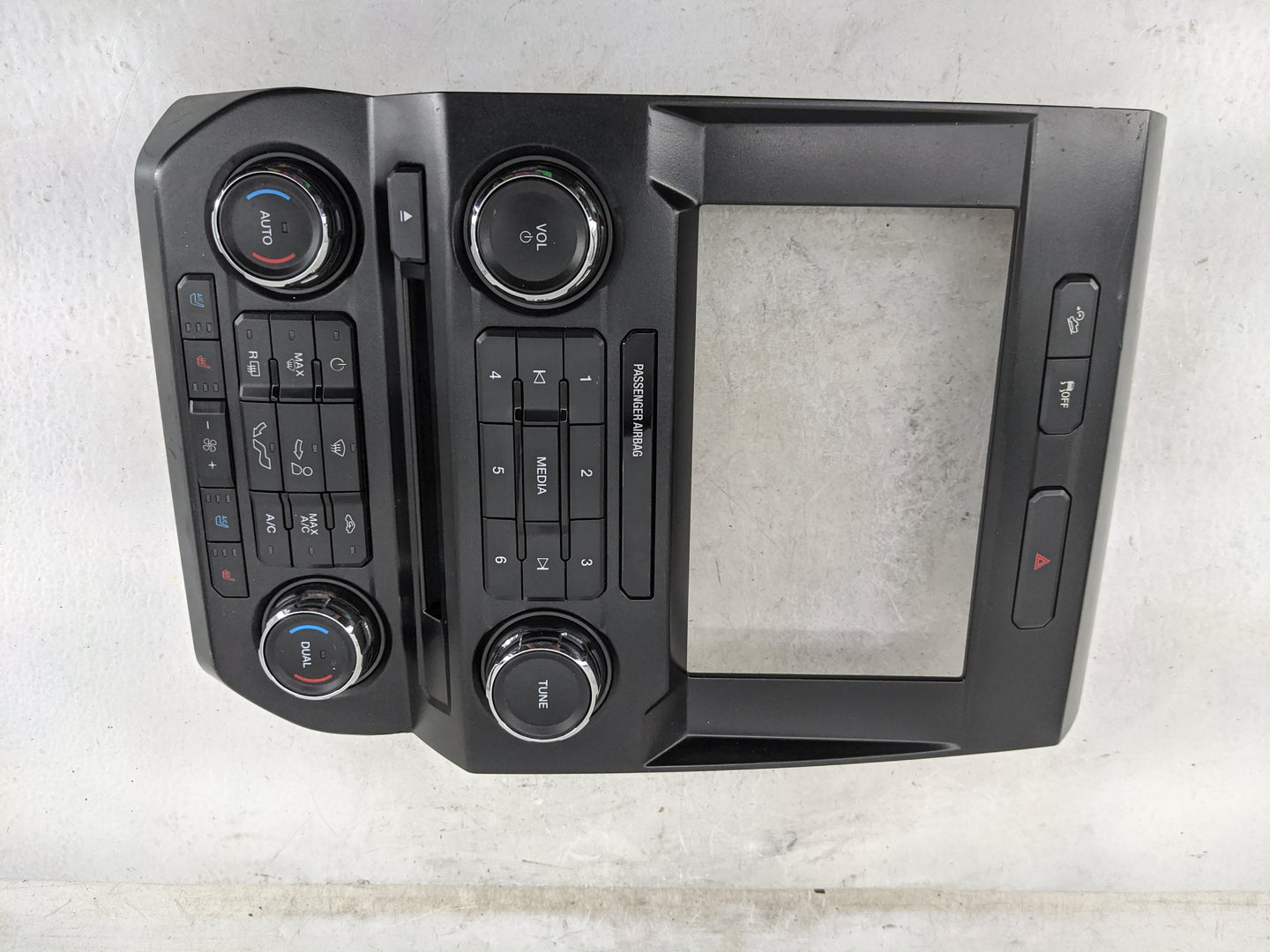 2016-2016 Ford F-150 Radio Control Panel 1483042 - Oemusedautoparts1.com