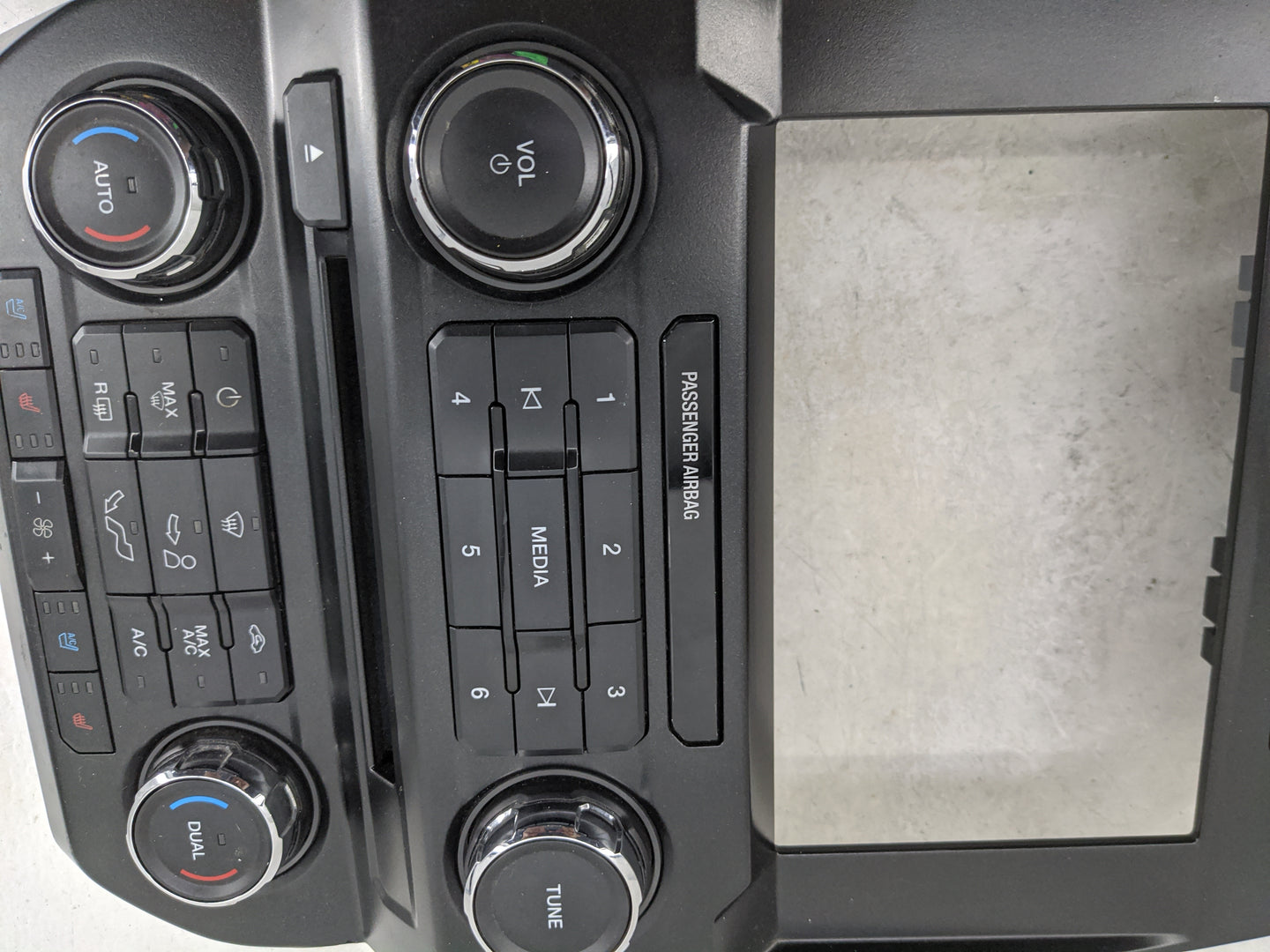 2016-2016 Ford F-150 Radio Control Panel 1483042 - Oemusedautoparts1.com