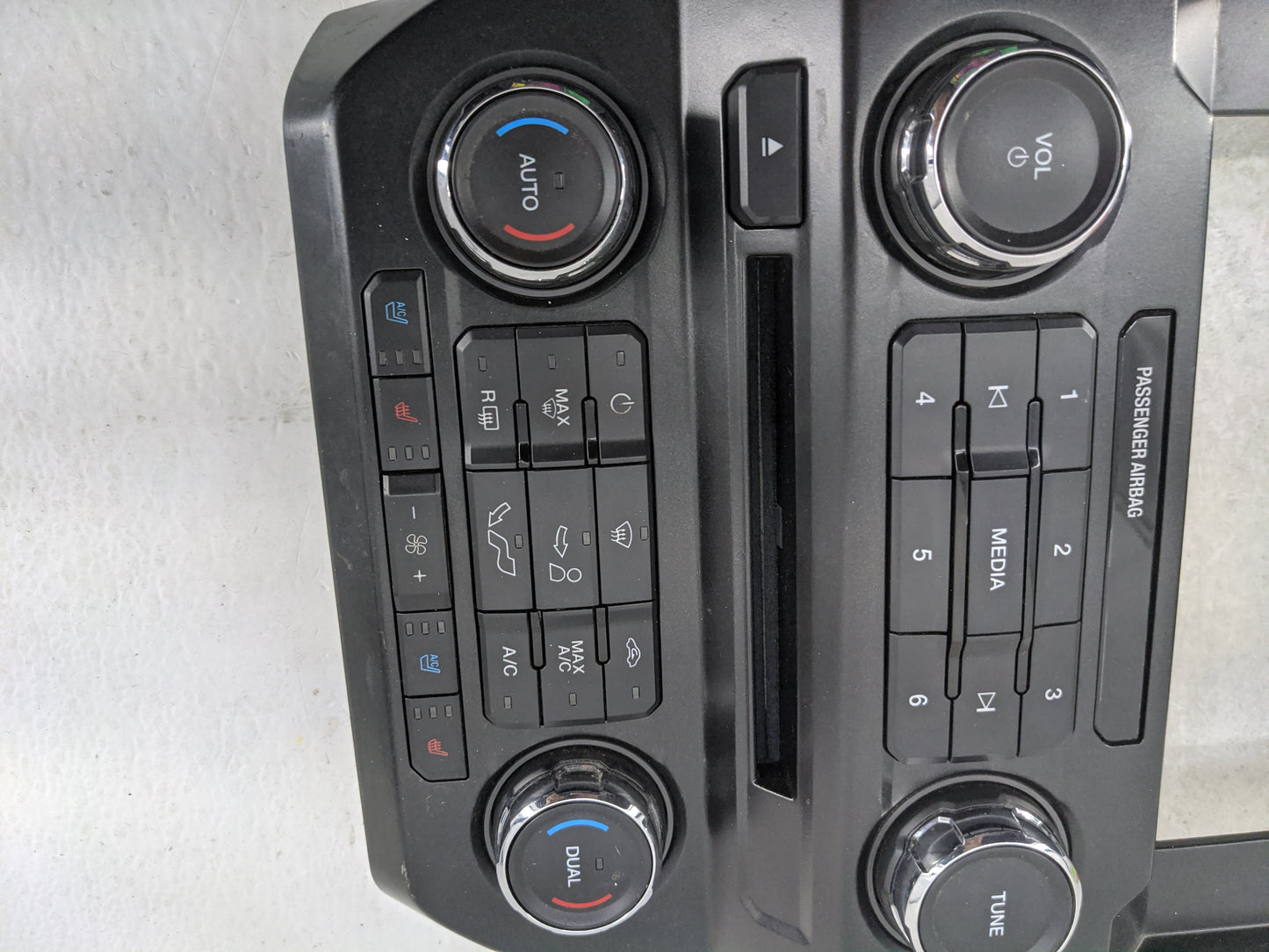 2016-2016 Ford F-150 Radio Control Panel 1483042 - Oemusedautoparts1.com