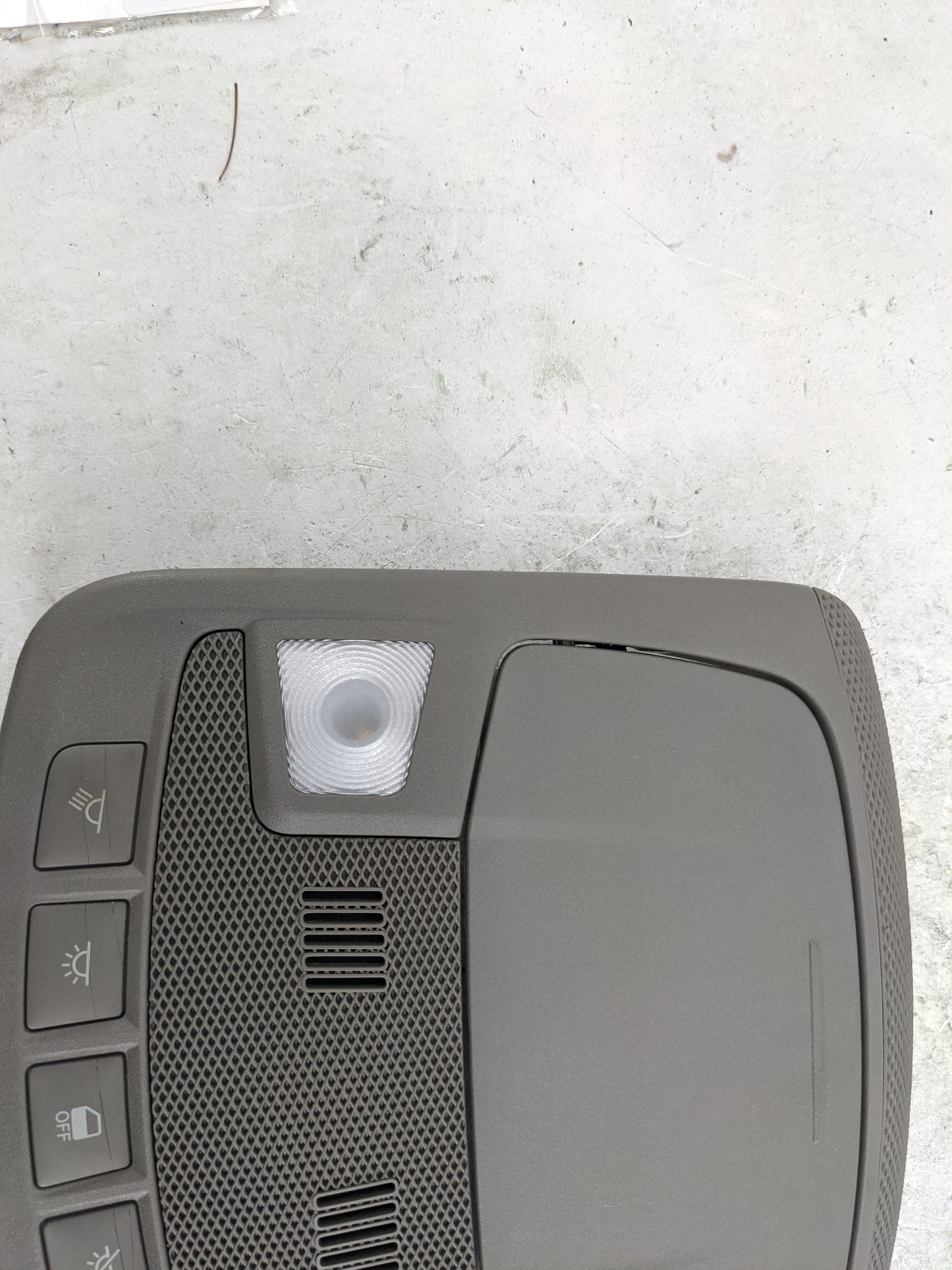 2016 Ford F-150 Overhead Roof Console Interior Dome Light Gray - Oemusedautoparts1.com