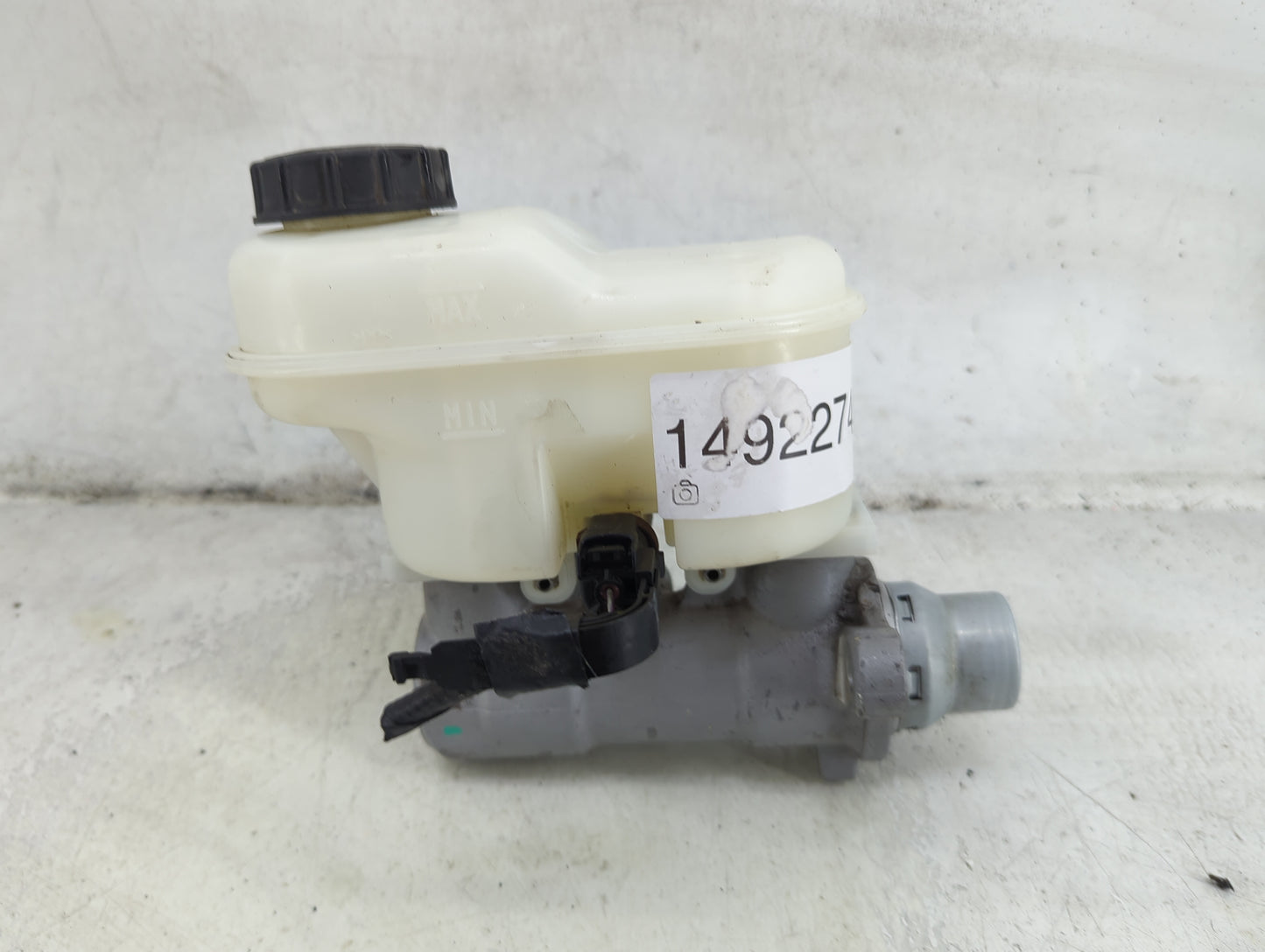 2015-2017 Ford F-150 Brake Master Cylinder 1492274 - Oemusedautoparts1.com