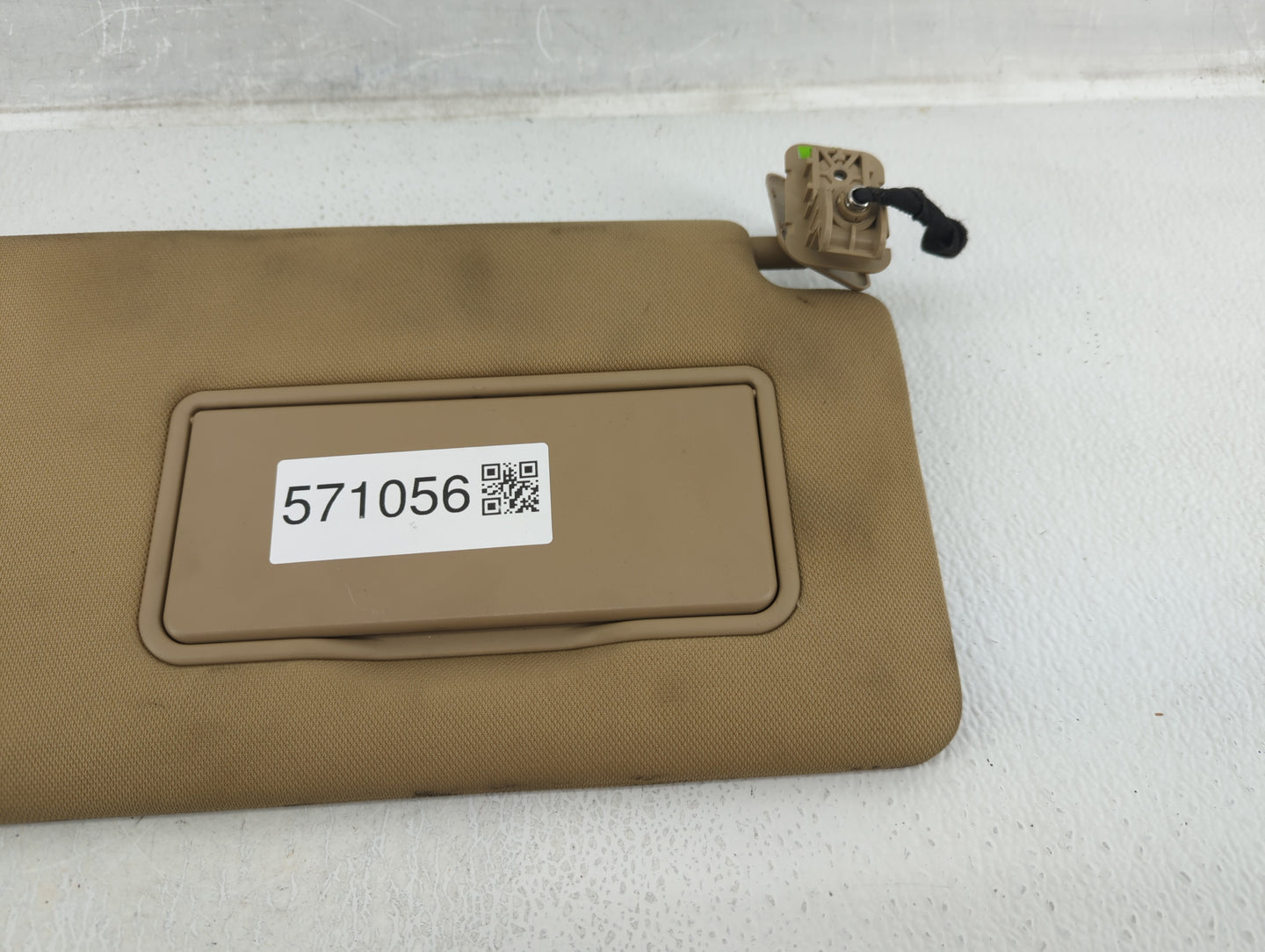 2015-2017 Ford F-150 Sun Visor Shade Replacement Passenger Right Mirror Fits Fits 2015 2016 2017 OEM Used Auto Parts - Oemus