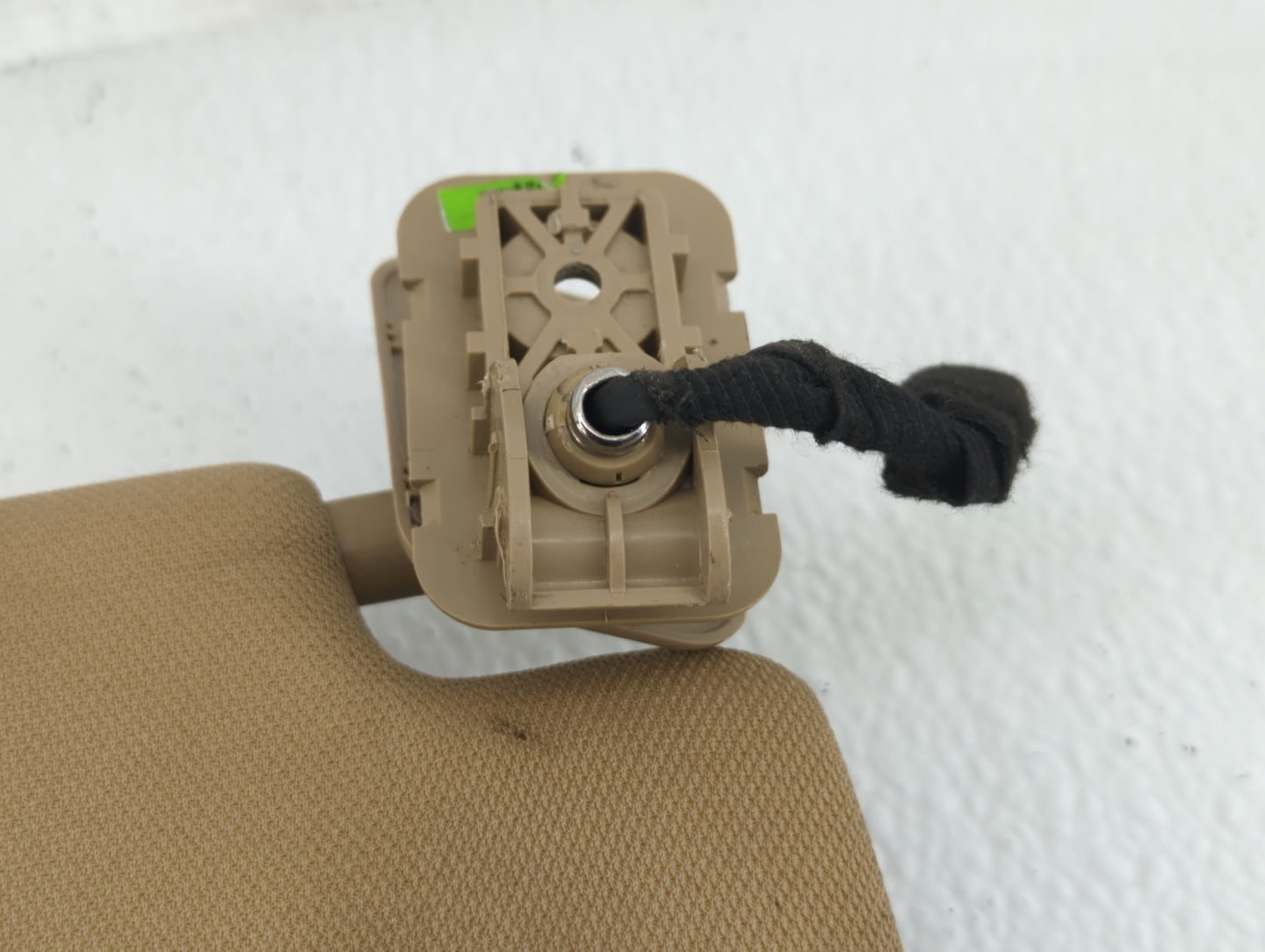 2015-2017 Ford F-150 Sun Visor Shade Replacement Passenger Right Mirror Fits Fits 2015 2016 2017 OEM Used Auto Parts - Oemus