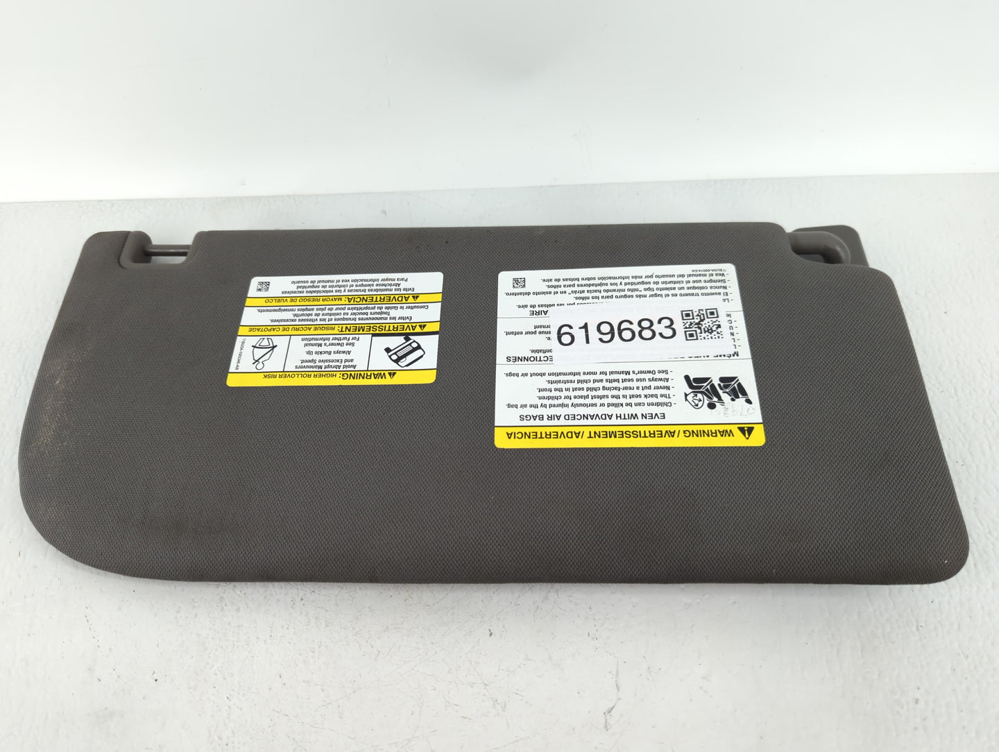 2015-2017 Ford F-150 Sun Visor Shade Replacement Passenger Right Mirror Fits Fits 2015 2016 2017 OEM Used Auto Parts - Oemus