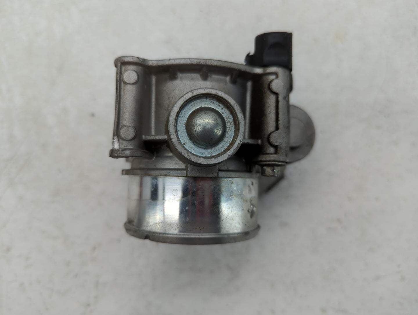 2015-2017 Ford F-150 Throttle Body P/N:GB8E 9F991 BC Fits Fits 2015 2016 2017 2018 2019 2020 OEM Used Auto Parts - Oemusedau