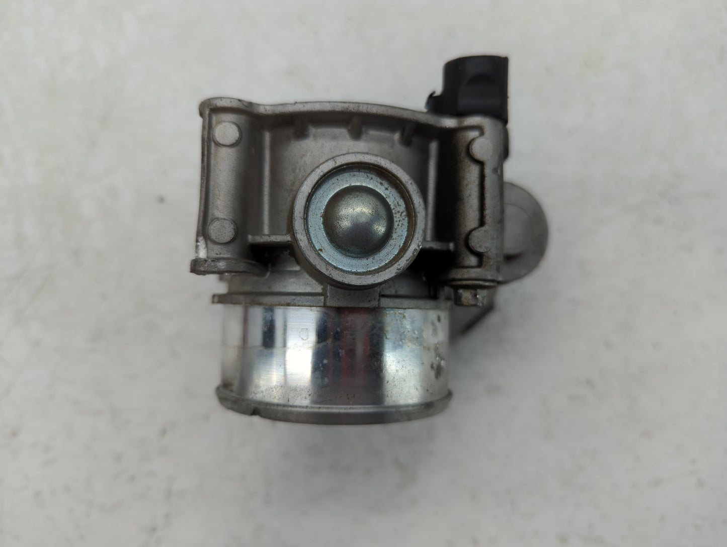 2015-2017 Ford F-150 Throttle Body P/N:GB8E 9F991 BC Fits Fits 2015 2016 2017 2018 2019 2020 OEM Used Auto Parts - Oemusedau