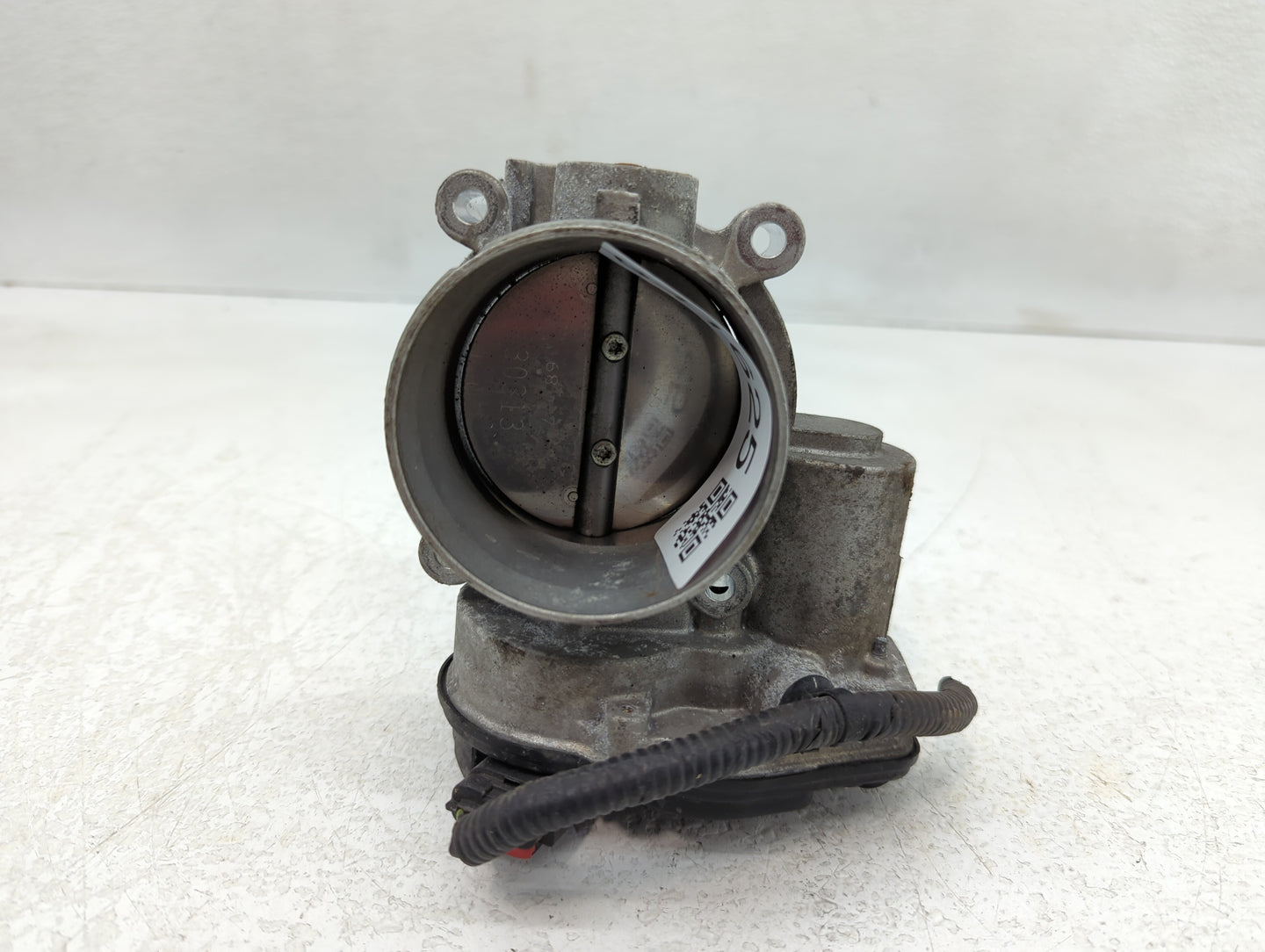 2011-2017 Ford F-150 Throttle Body P/N:153104005513 Fits Fits 2011 2012 2013 2014 2015 2016 2017 2018 2019 OEM Used Auto Par