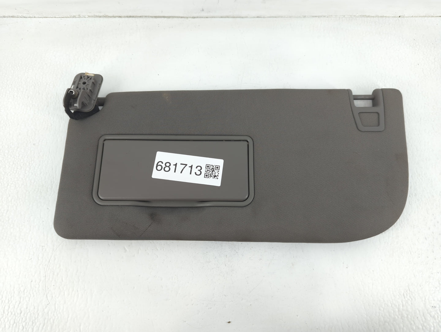 2015-2017 Ford F-150 Sun Visor Shade Replacement Driver Left Mirror Fits Fits 2015 2016 2017 OEM Used Auto Parts - Oemusedau