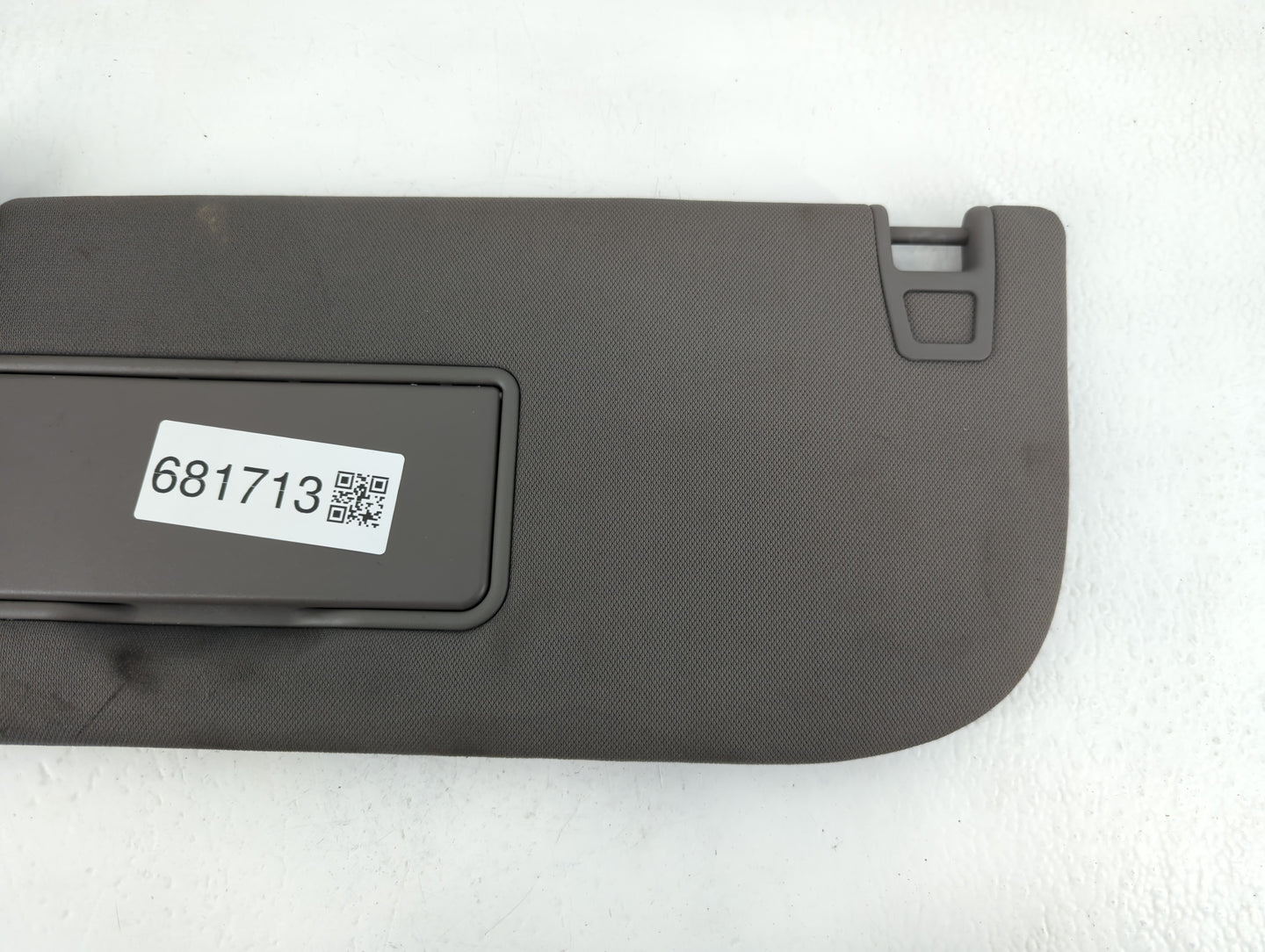 2015-2017 Ford F-150 Sun Visor Shade Replacement Driver Left Mirror Fits Fits 2015 2016 2017 OEM Used Auto Parts - Oemusedau
