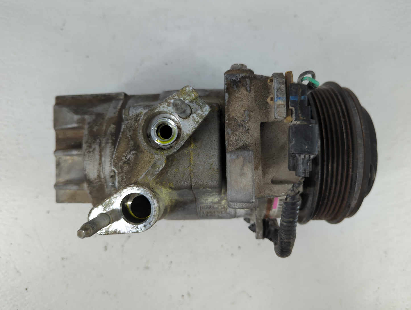 2016 Ford F-150 Alternator Replacement Generator Charging Assembly Engine OEM P/N:19D629EE Fits OEM Used Auto Parts - Oemuse