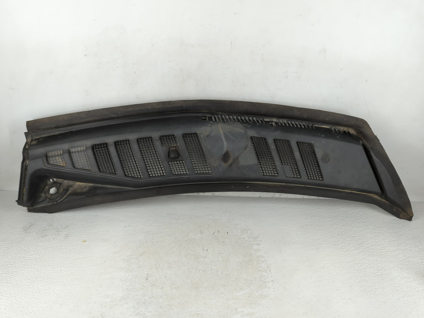2016 Ford F-150 Cowl Vent Grille Panel 745430 - Oemusedautoparts1.com