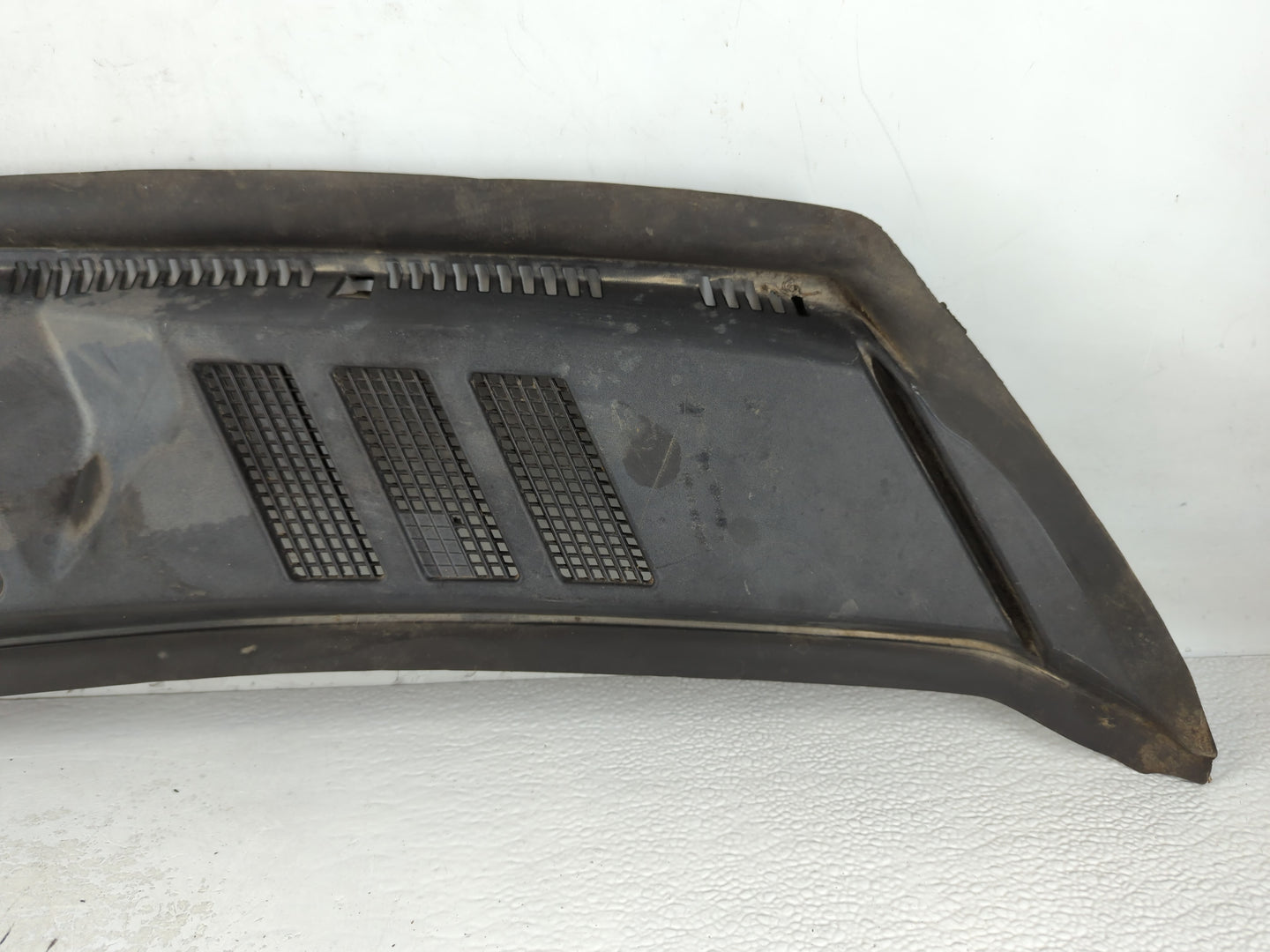2016 Ford F-150 Cowl Vent Grille Panel 745430 - Oemusedautoparts1.com