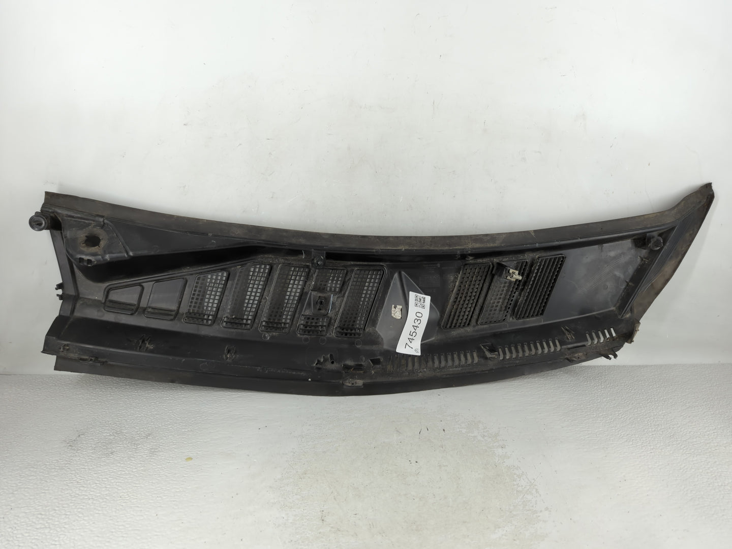 2016 Ford F-150 Cowl Vent Grille Panel 745430 - Oemusedautoparts1.com