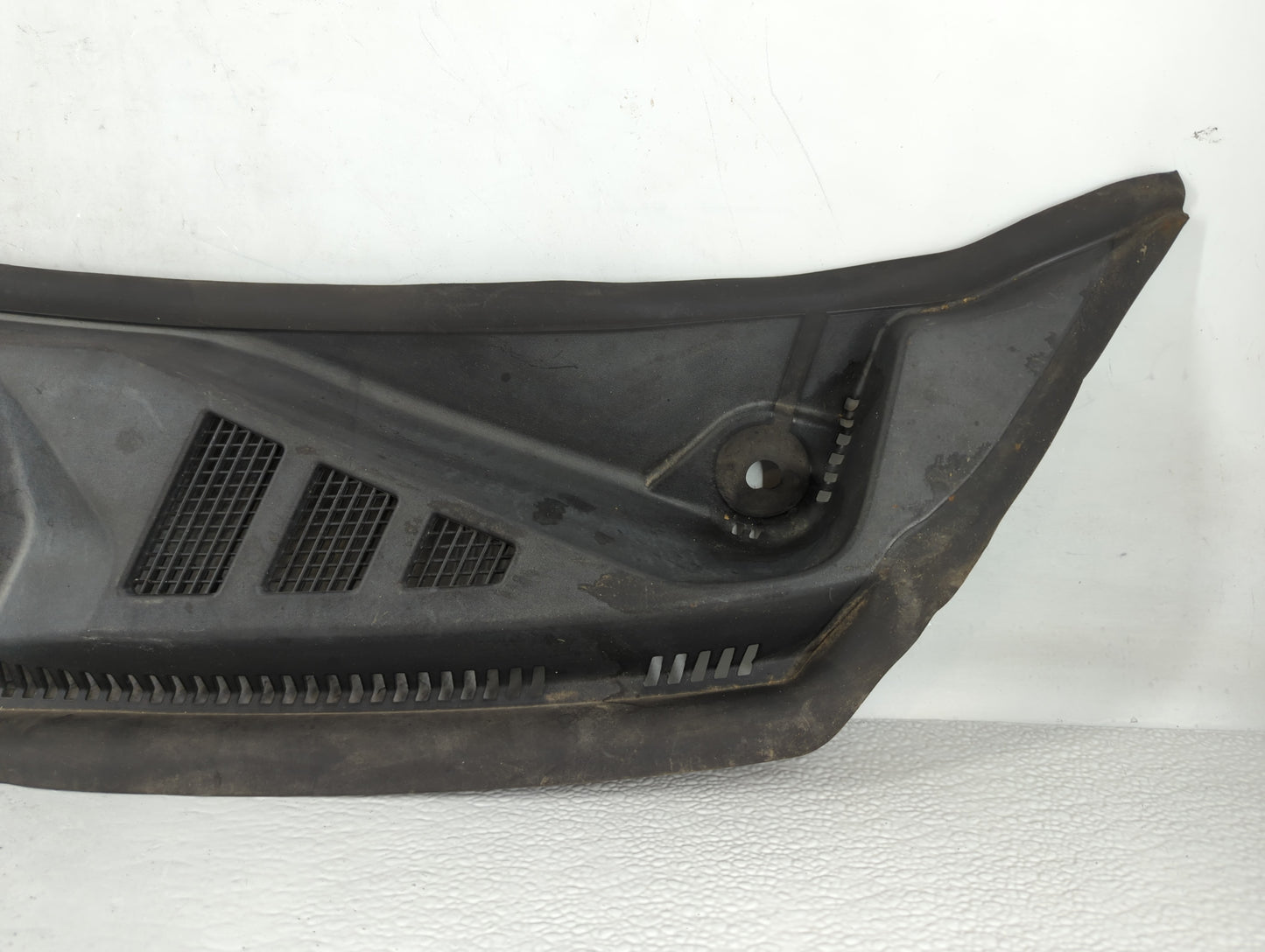 2016 Ford F-150 Cowl Vent Grille Panel 745431 - Oemusedautoparts1.com