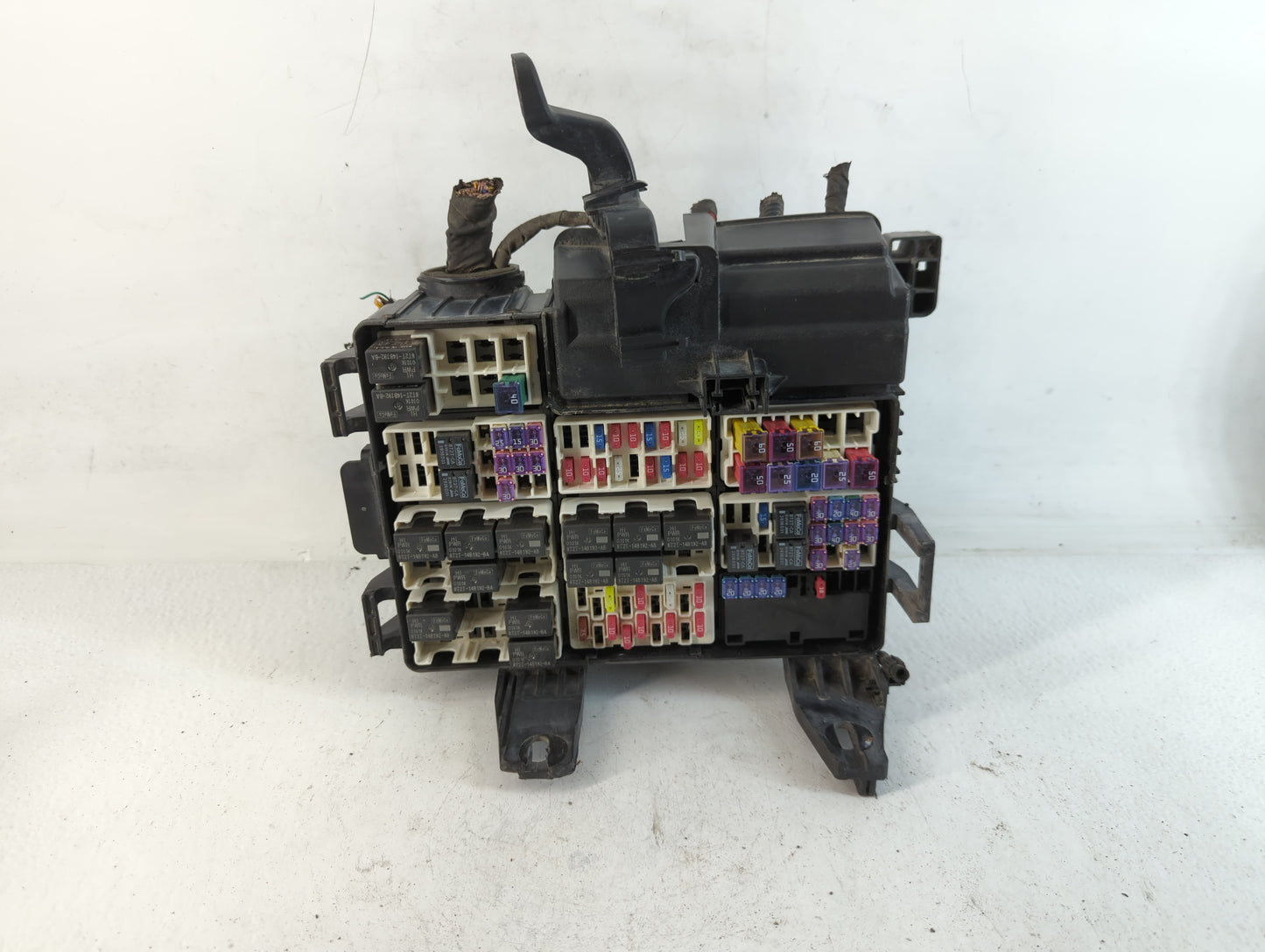 2016 Ford F-150 Fusebox Fuse Box Panel Relay Module P/N:GL3T-12A581APB Fits OEM Used Auto Parts - Oemusedautoparts1.com