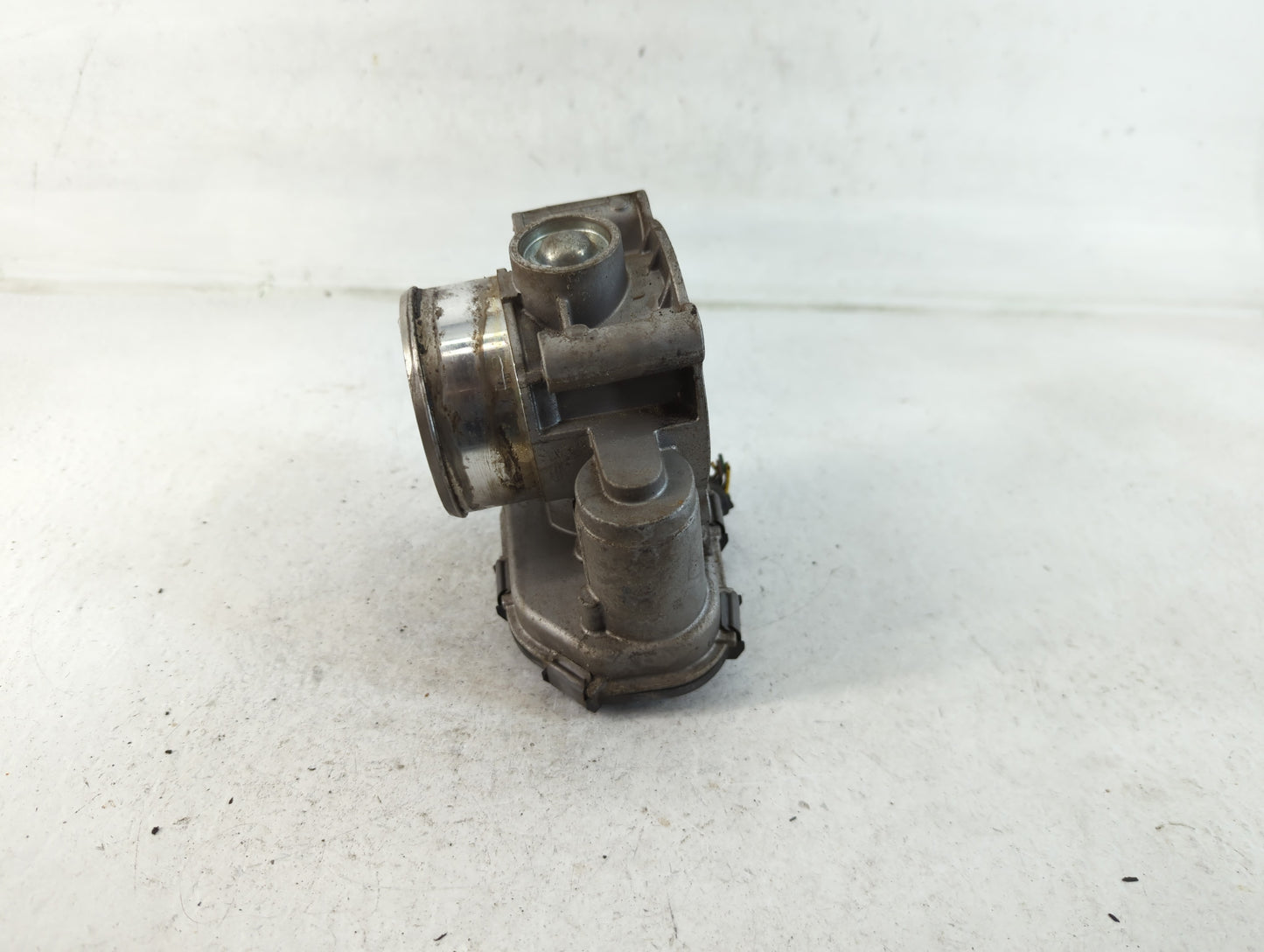 2015-2017 Ford F-150 Throttle Body P/N:GB8E 9F991 BC 15312310842 Fits Fits 2015 2016 2017 2018 2019 2020 OEM Used Auto Parts
