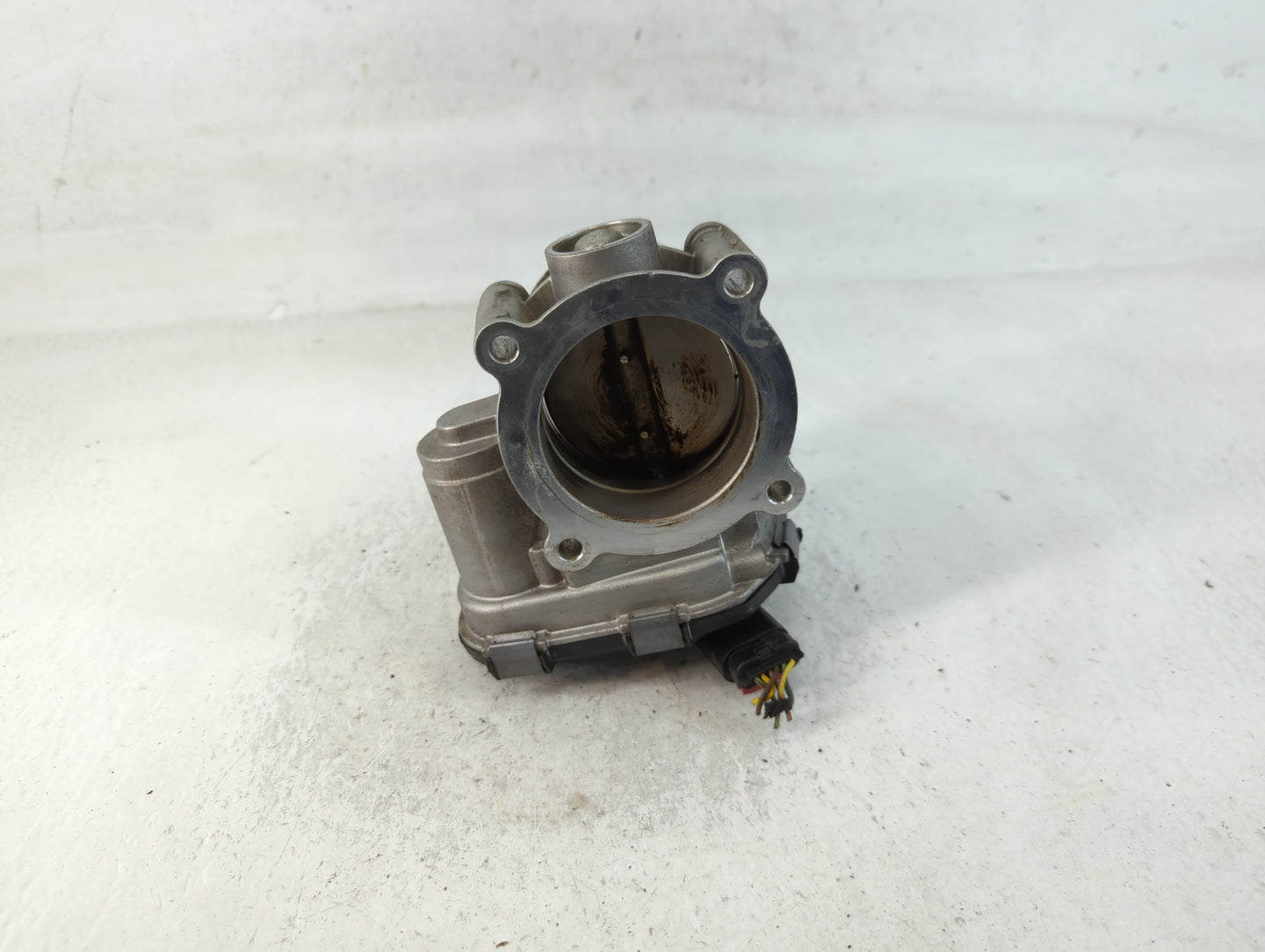 2015-2017 Ford F-150 Throttle Body P/N:GB8E 9F991 BC Fits Fits 2015 2016 2017 2018 2019 2020 OEM Used Auto Parts - Oemusedau