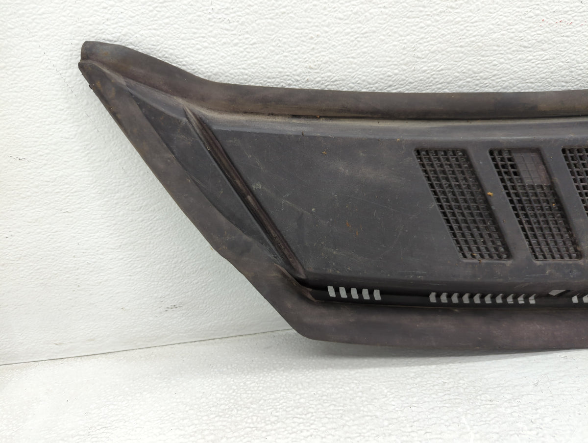 2016 Ford F-150 Front Right Windshield Top Cowl Vent Grille 779643 - Oemusedautoparts1.com