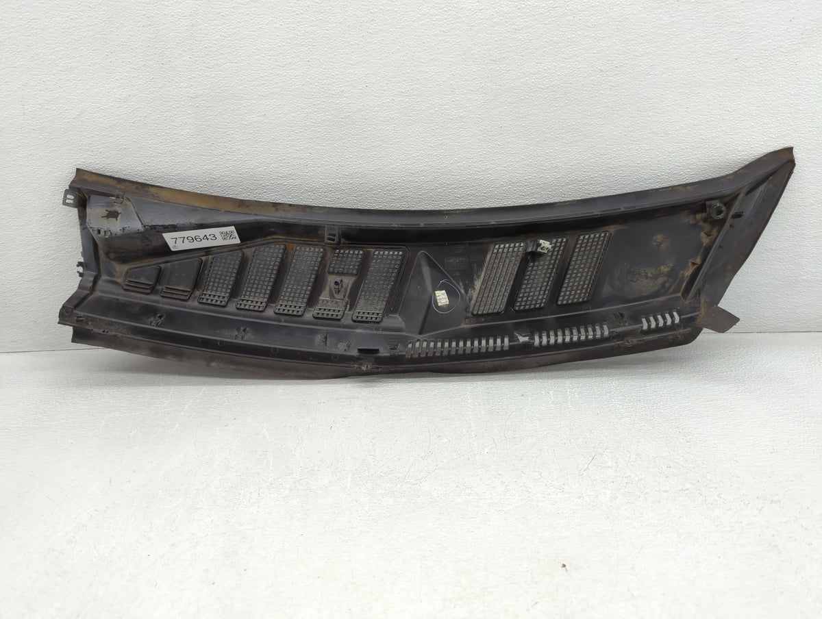 2016 Ford F-150 Front Right Windshield Top Cowl Vent Grille 779643 - Oemusedautoparts1.com