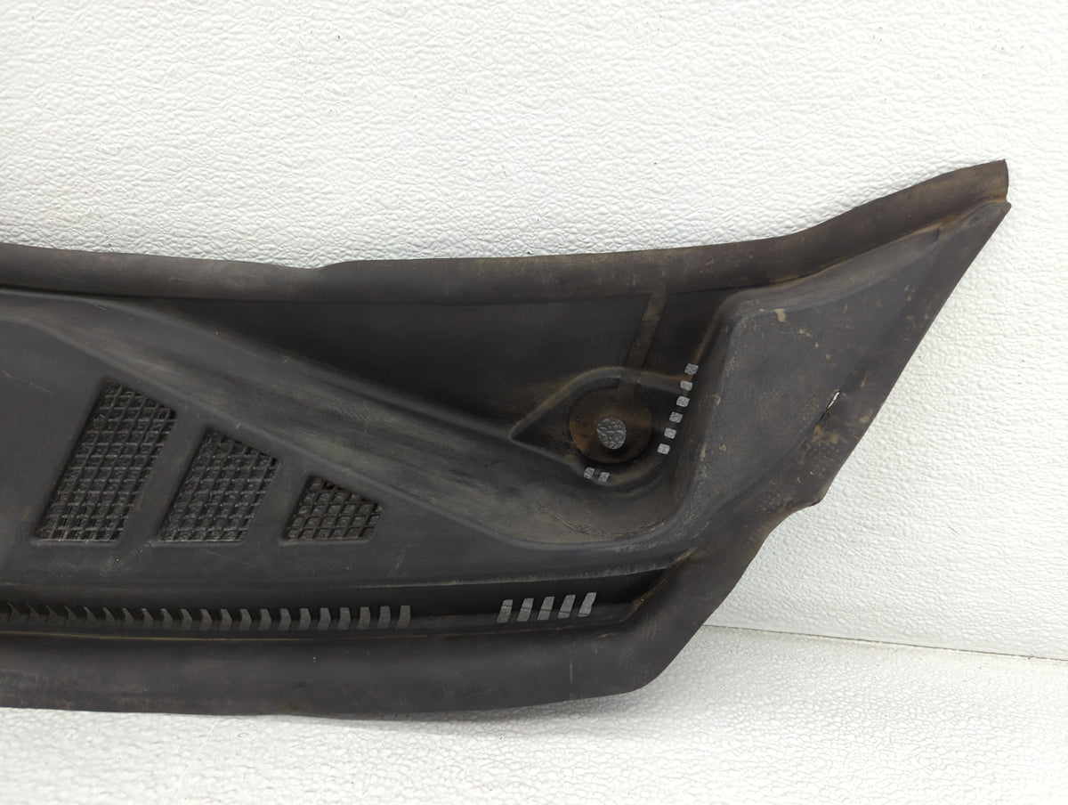 2016 Ford F-150 Front Right Windshield Top Cowl Vent Grille 779644 - Oemusedautoparts1.com