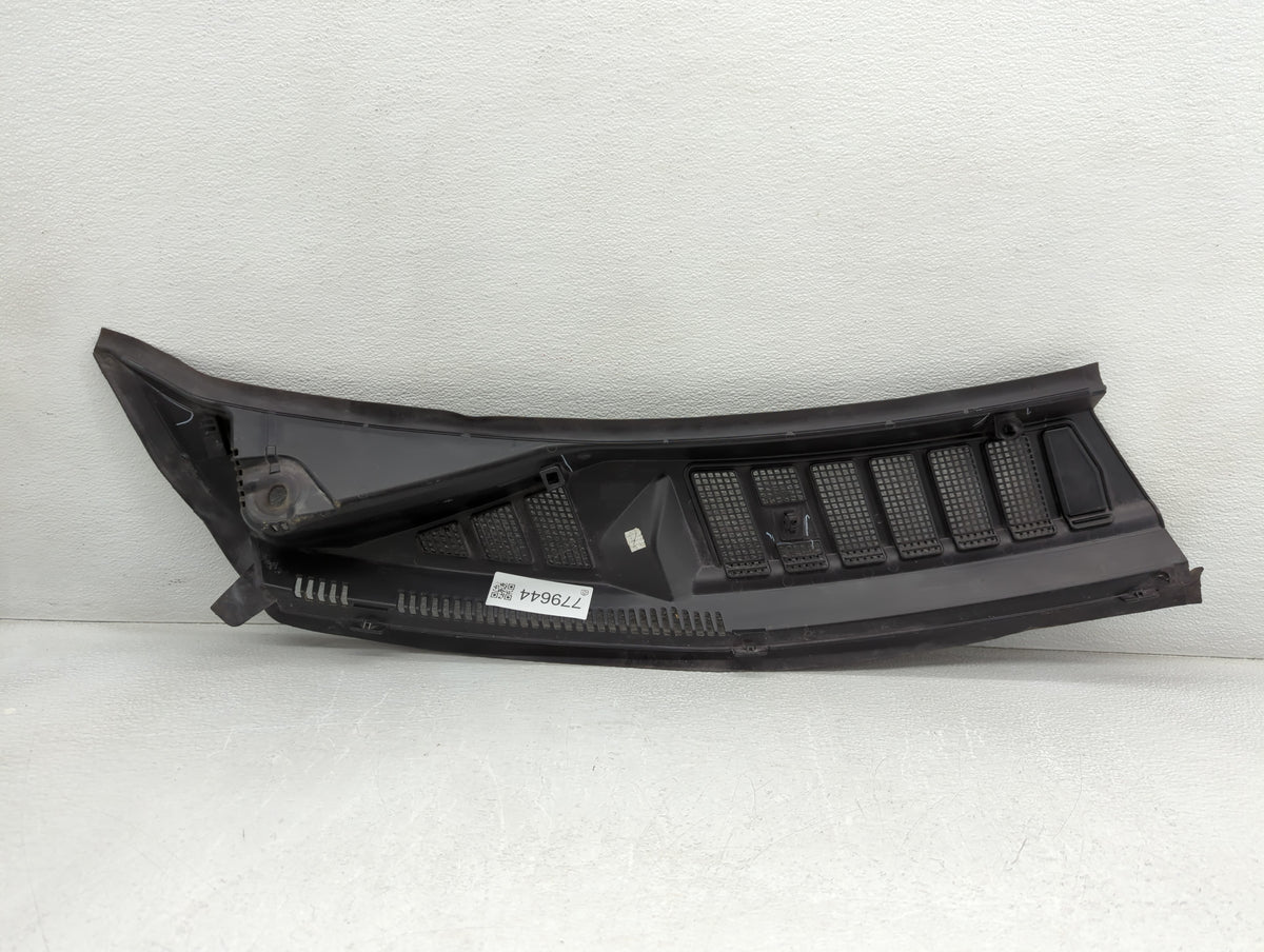 2016 Ford F-150 Front Right Windshield Top Cowl Vent Grille 779644 - Oemusedautoparts1.com