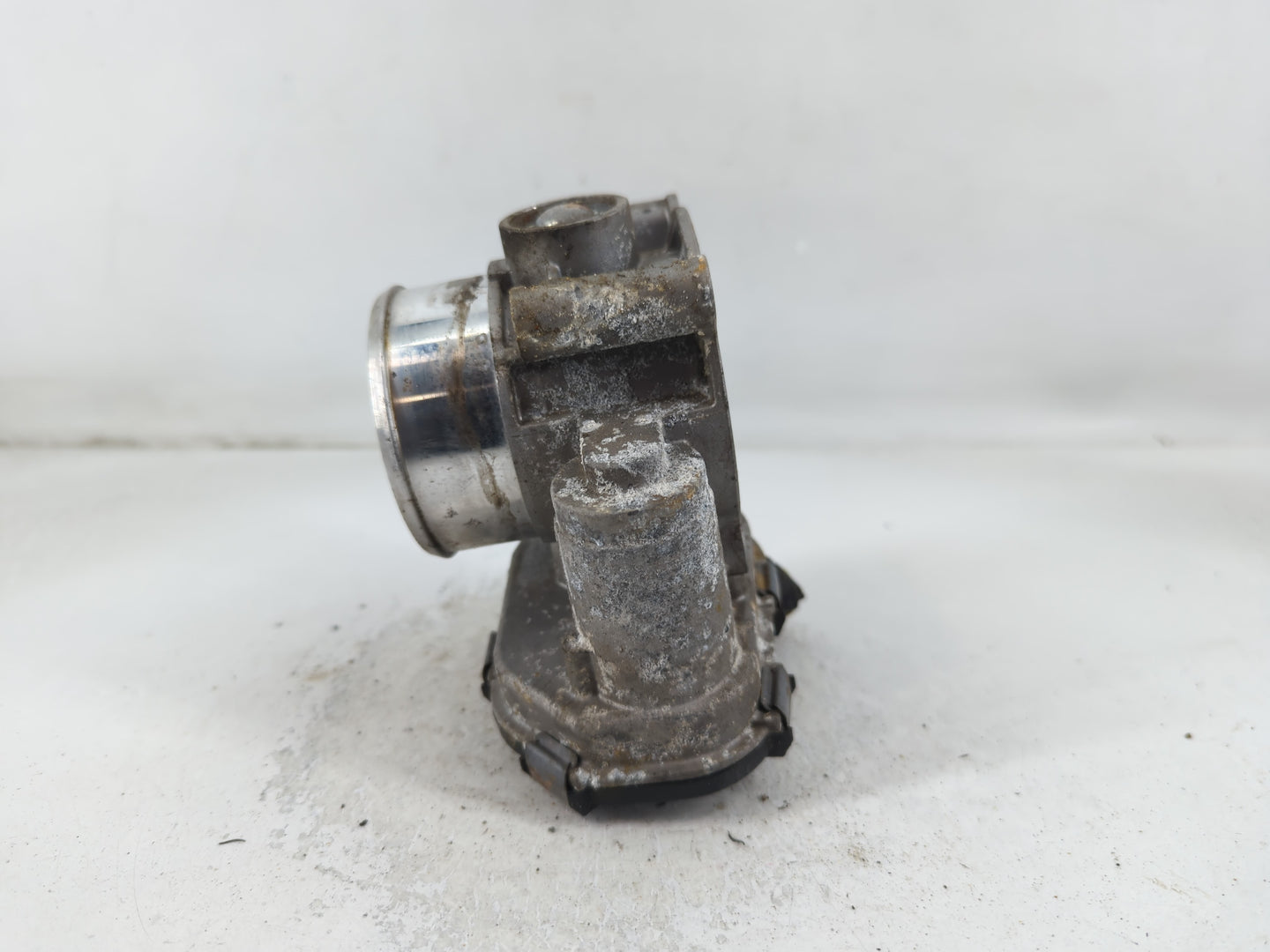 2015-2017 Ford F-150 Throttle Body P/N:GB8E 9F991 BC Fits Fits 2015 2016 2017 2018 2019 2020 OEM Used Auto Parts - Oemusedau